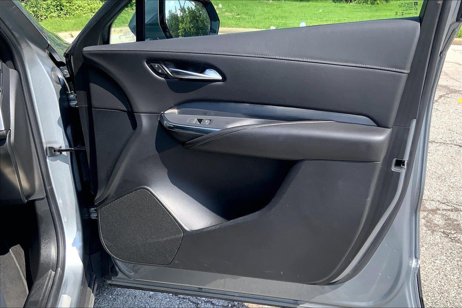 2025 Cadillac XT4 Premium Luxury
