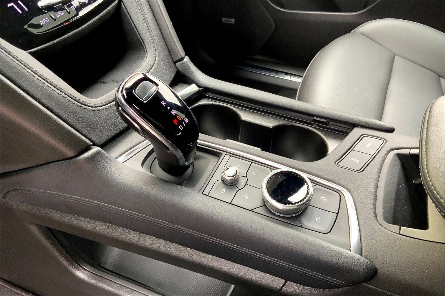 2025 Cadillac XT5 Luxury