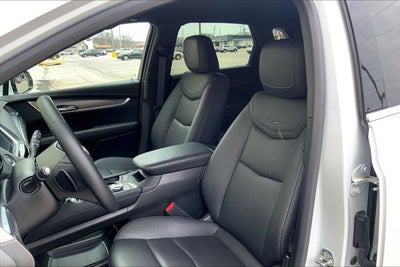 2025 Cadillac XT5 Luxury