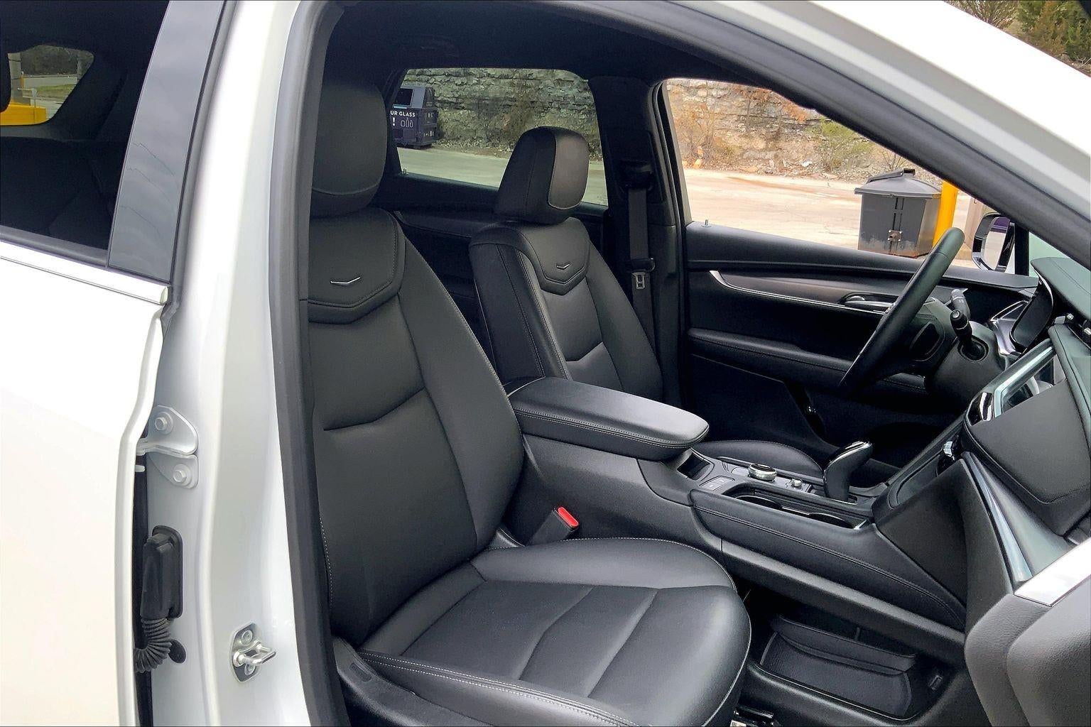 2025 Cadillac XT5 Luxury