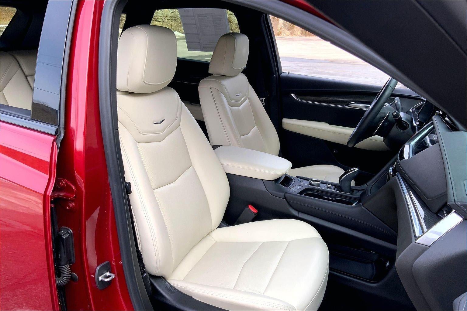 2022 Cadillac XT5 Sport