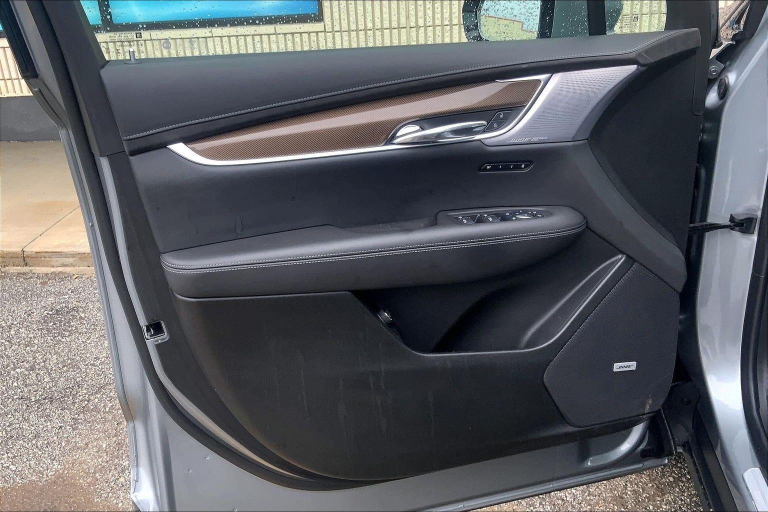 2025 Cadillac XT6 Sport