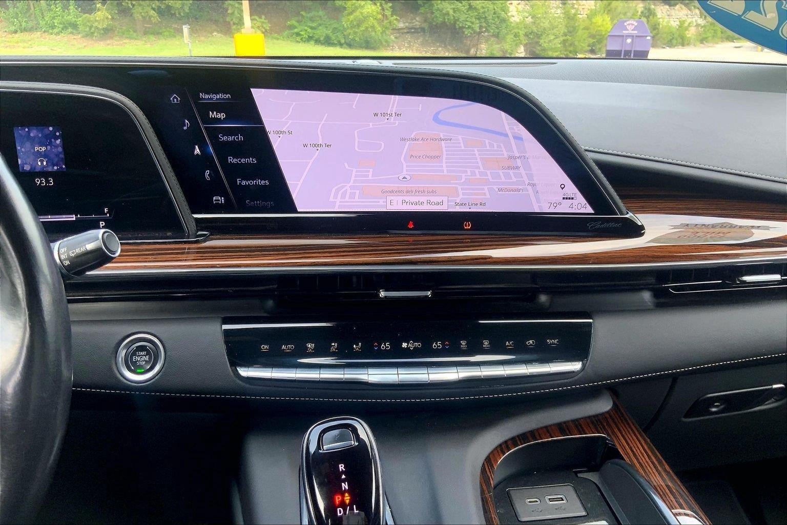 2022 Cadillac Escalade Luxury