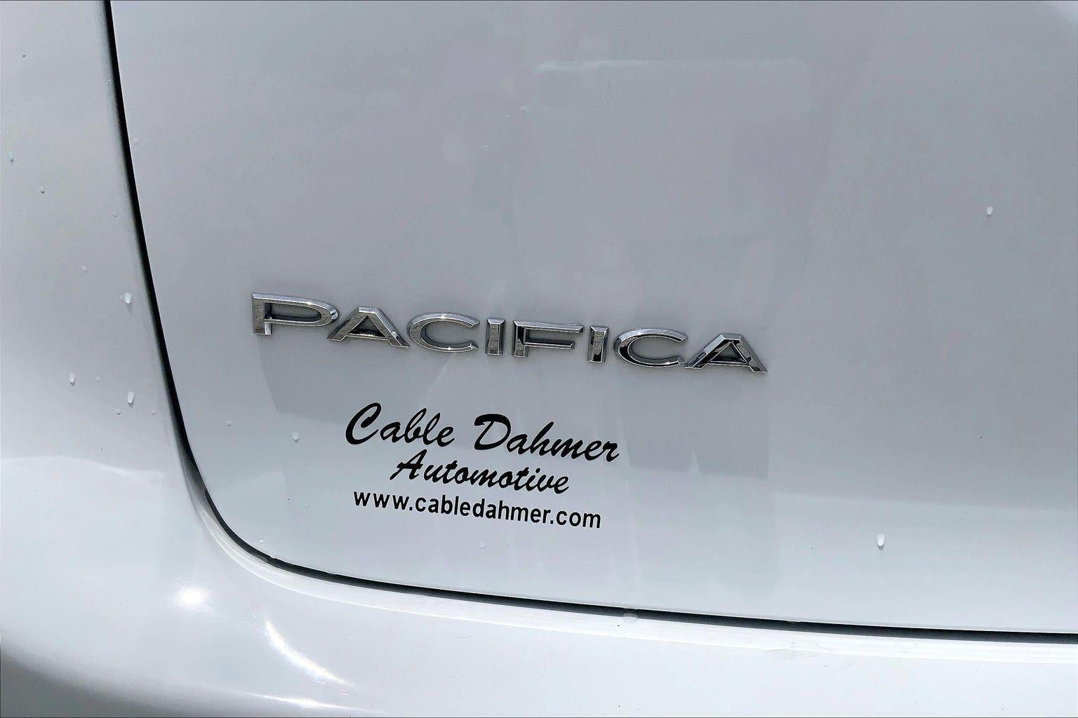 2024 Chrysler Pacifica Hybrid Select