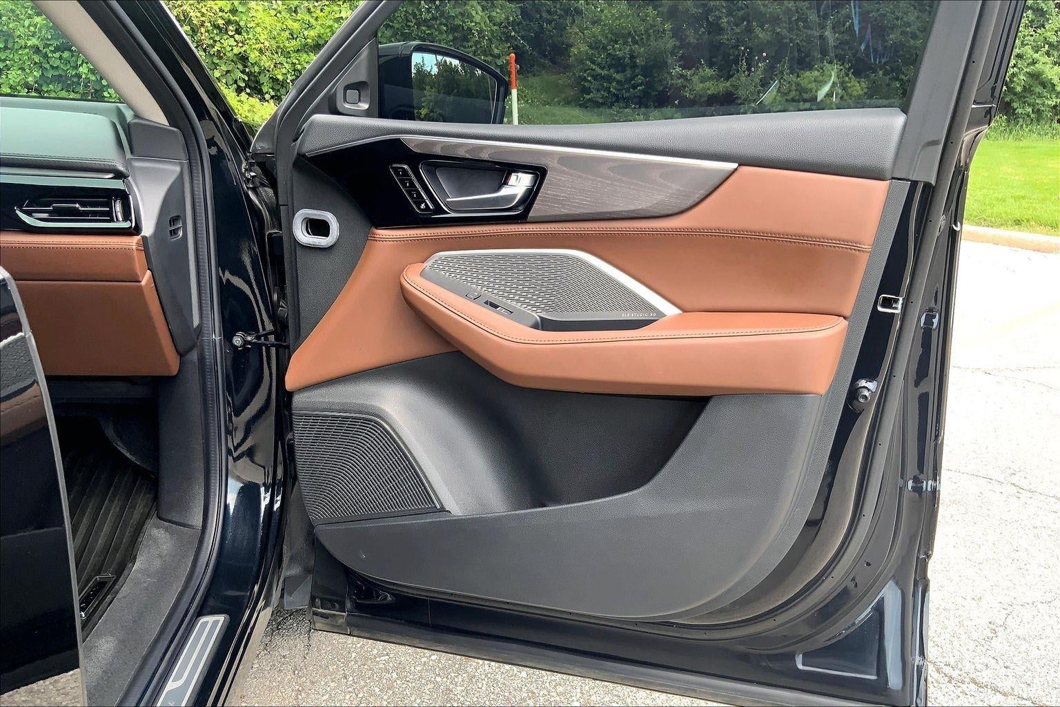 2024 Acura MDX w/Advance Package