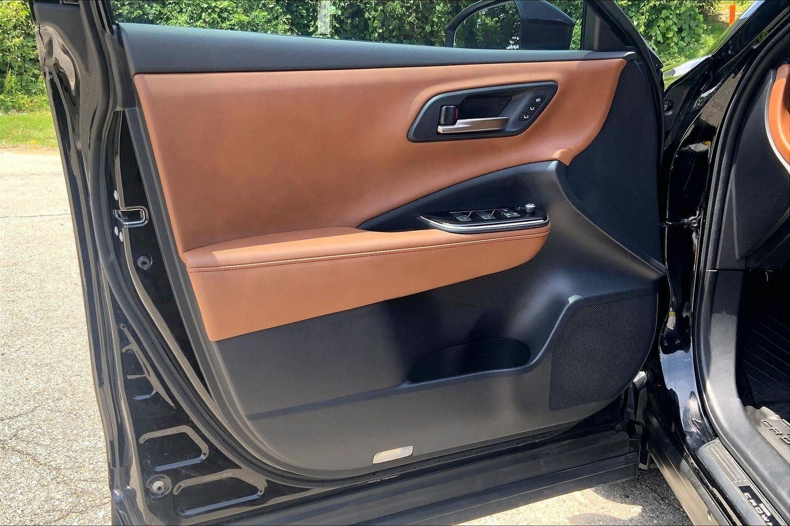 2025 Toyota Crown Signia XLE
