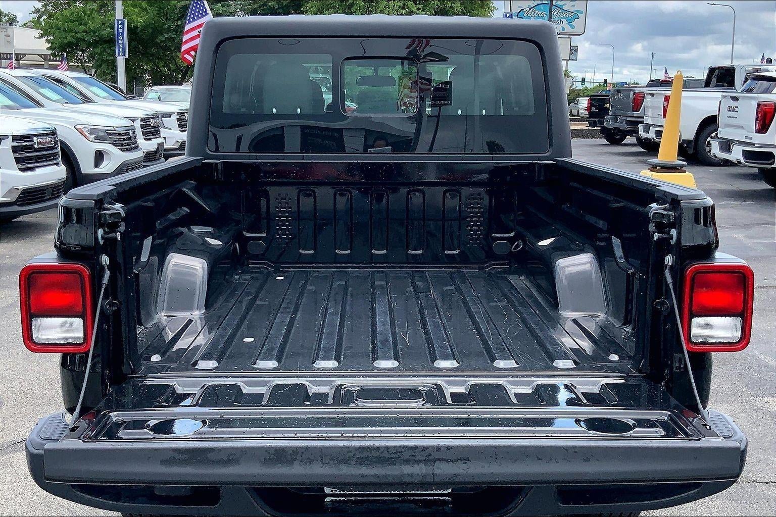 2024 Jeep Gladiator Sport