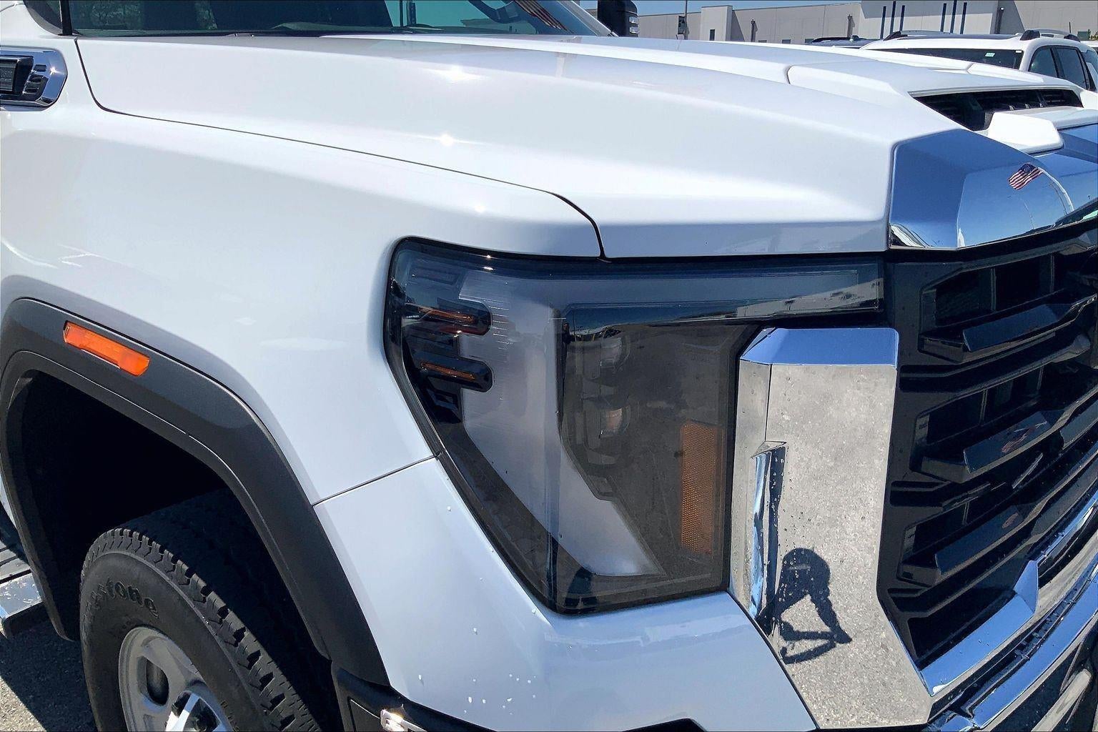 2024 GMC Sierra 2500 HD Pro