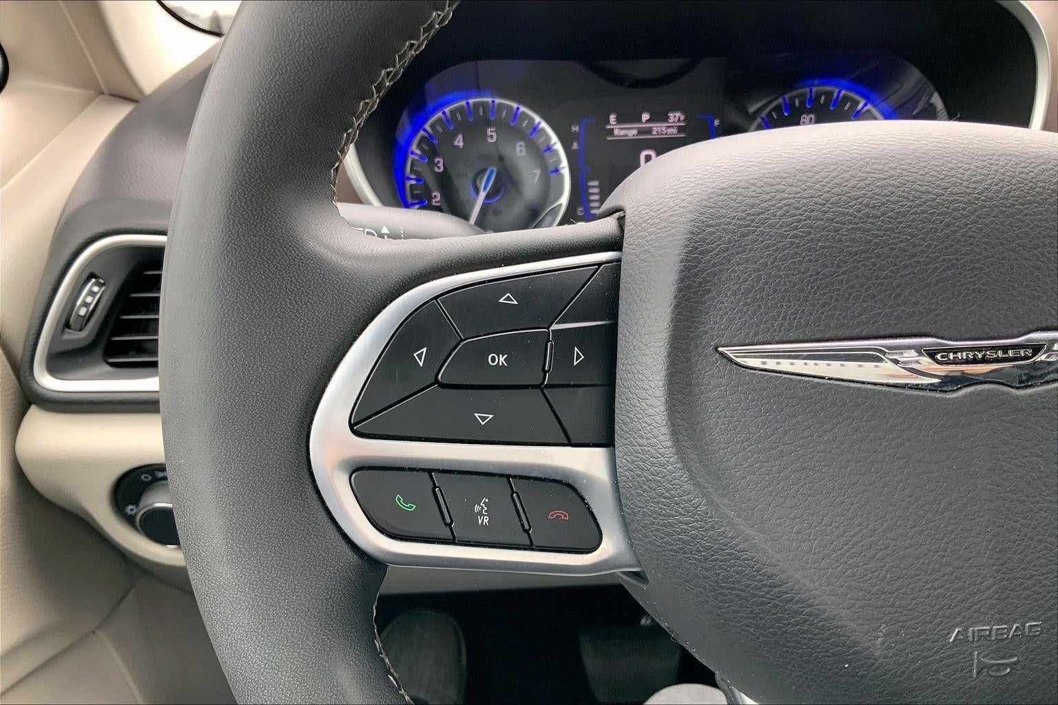 2024 Chrysler Voyager LX