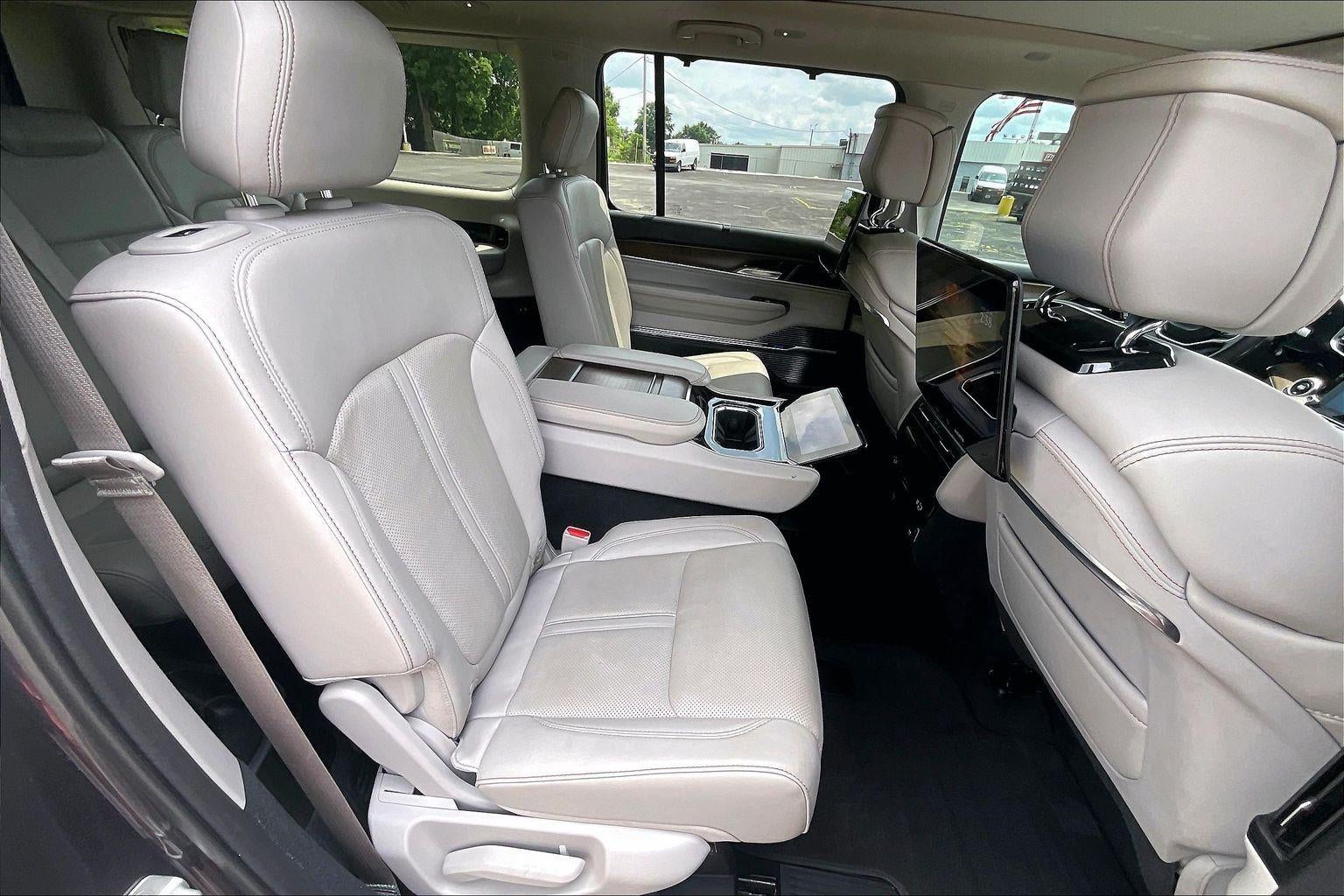 2023 Jeep Grand Wagoneer L 4DR 4WD