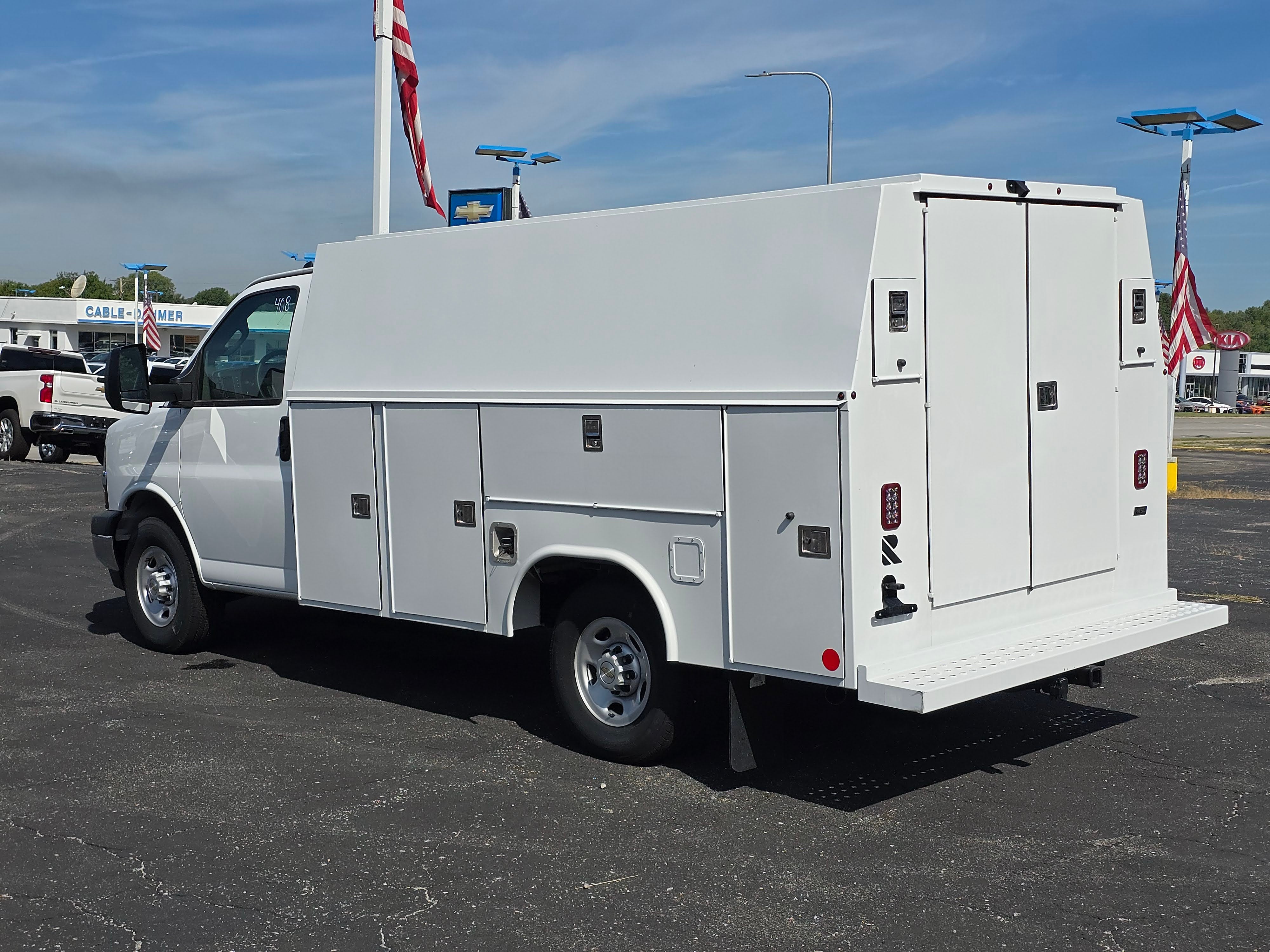 2025 Chevrolet Express Cutaway 3500 1WT