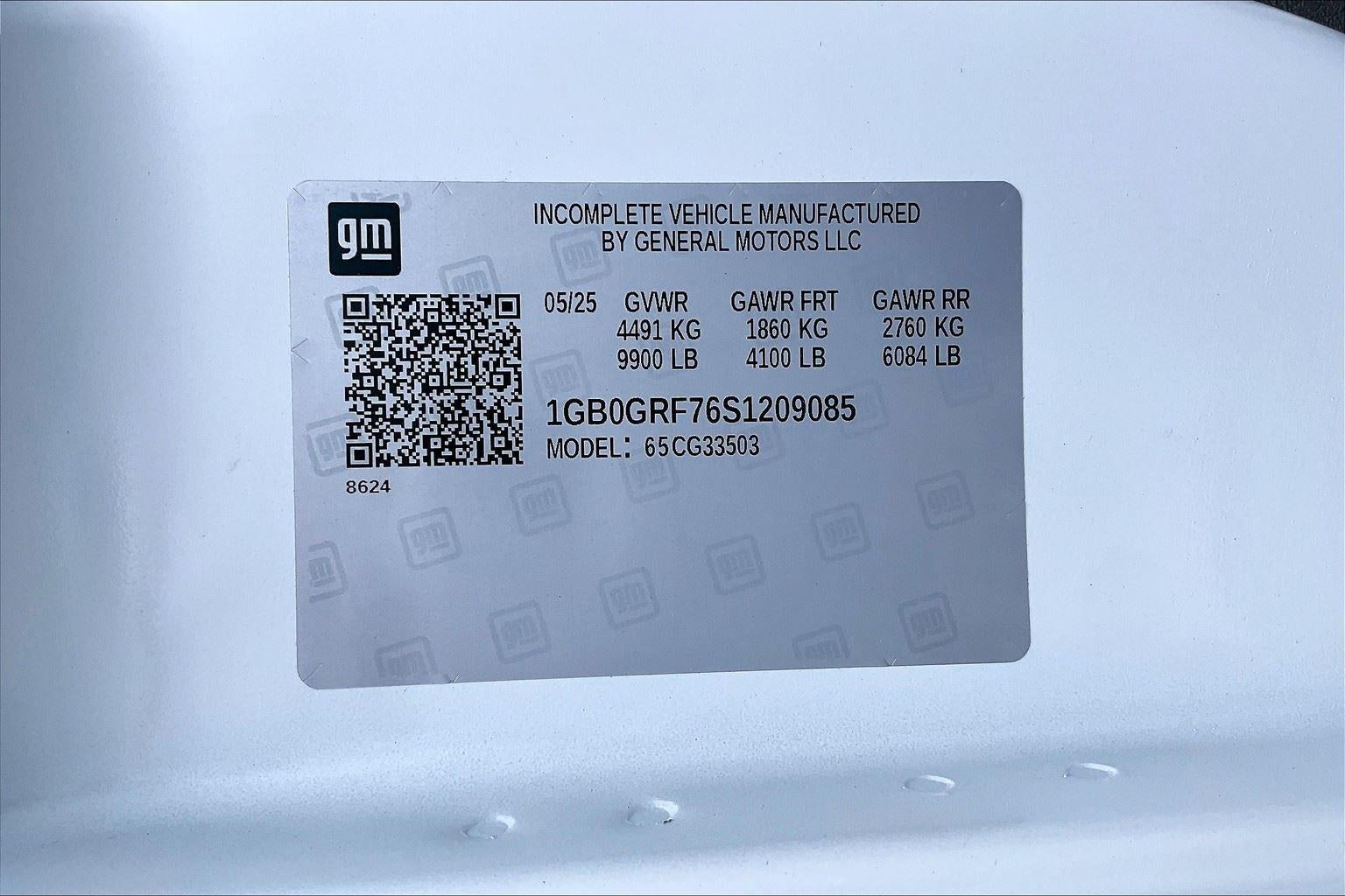 2025 Chevrolet Express Cutaway 3500 1WT