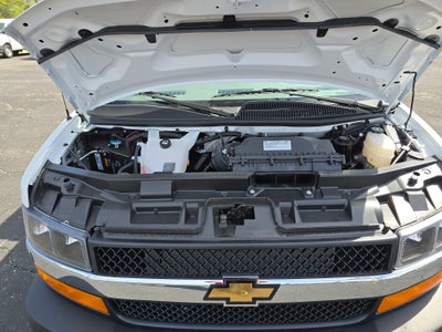 2025 Chevrolet Express Cutaway 3500 1WT