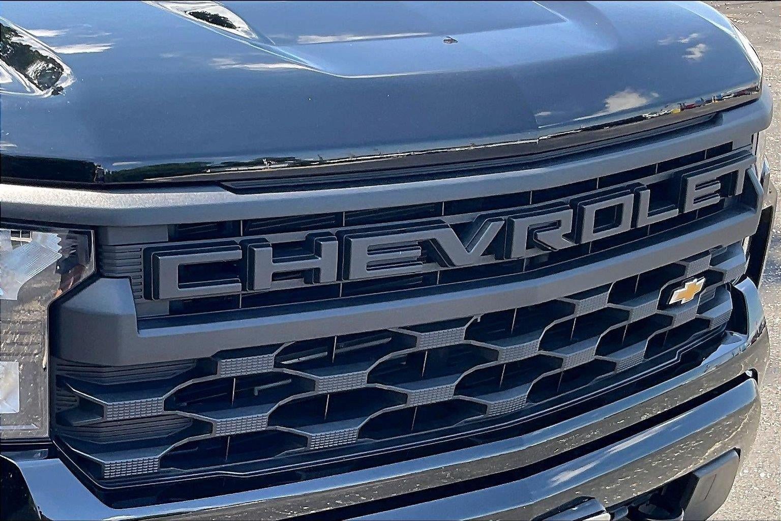 2025 Chevrolet Silverado 1500 Custom