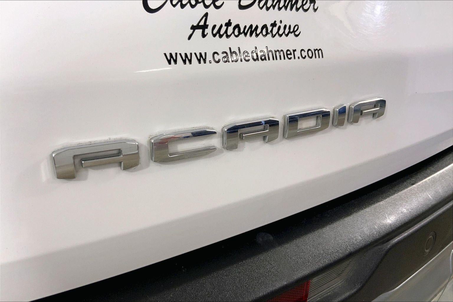 2024 GMC Acadia Elevation