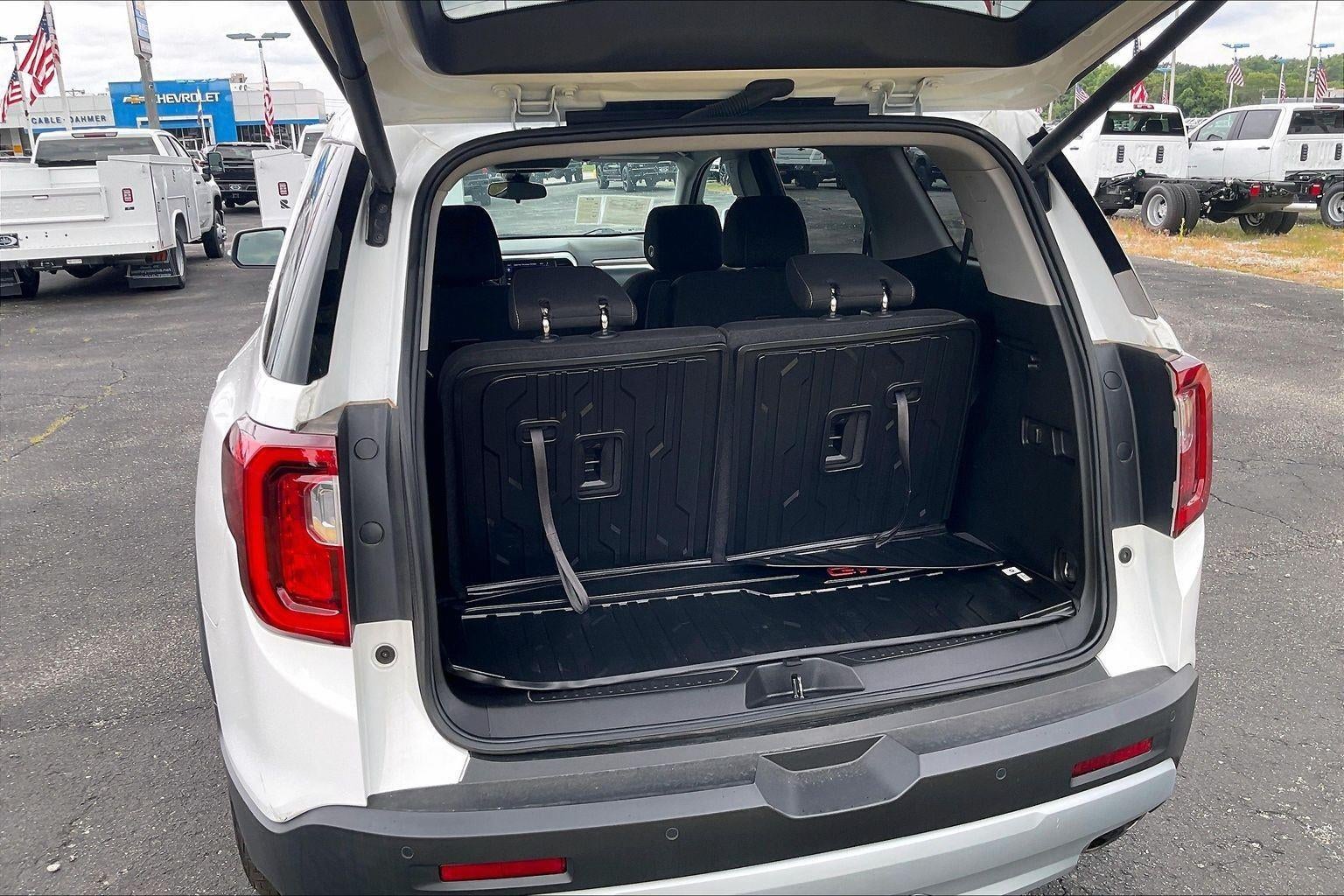 2023 GMC Acadia SLE