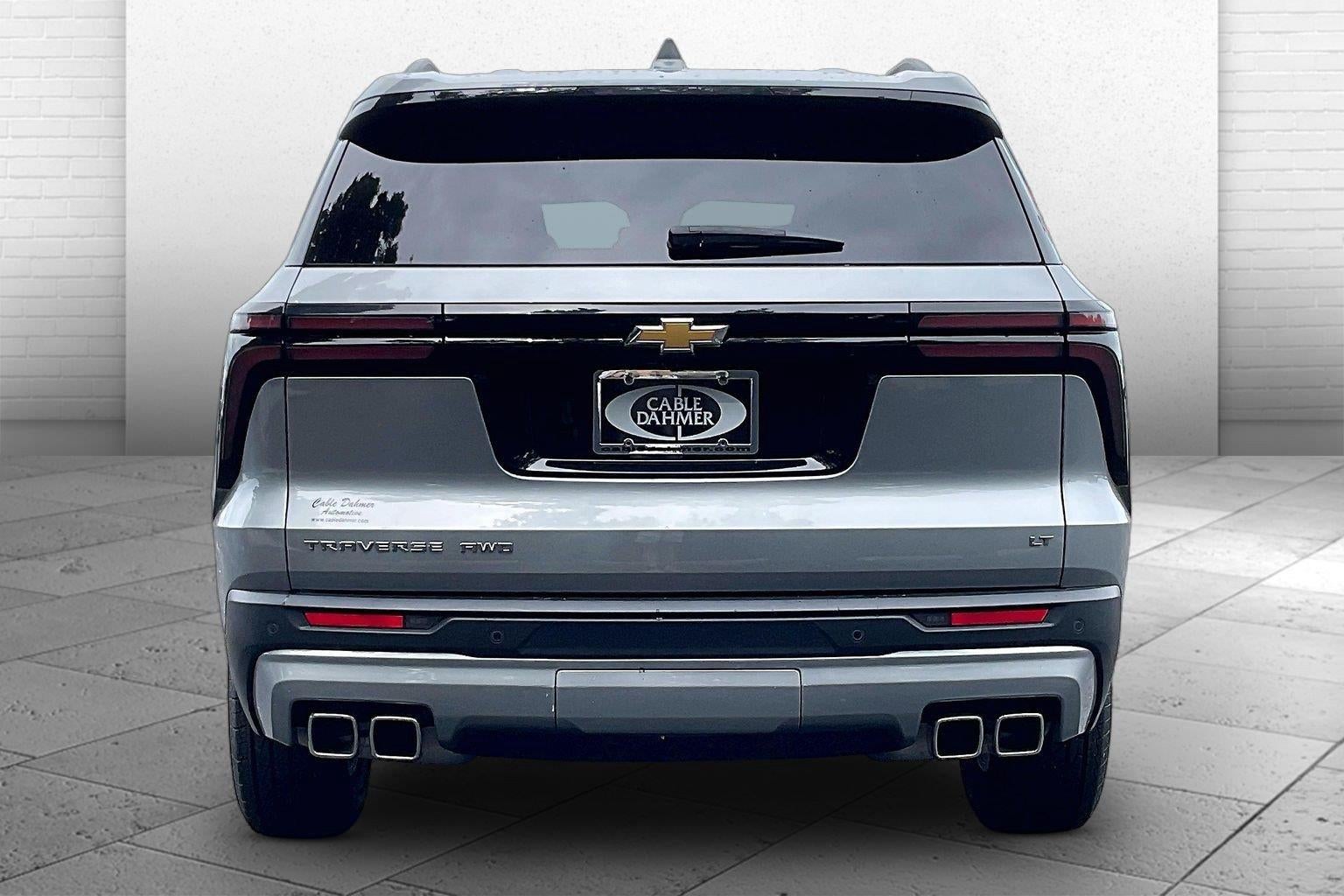 2024 Chevrolet Traverse LT