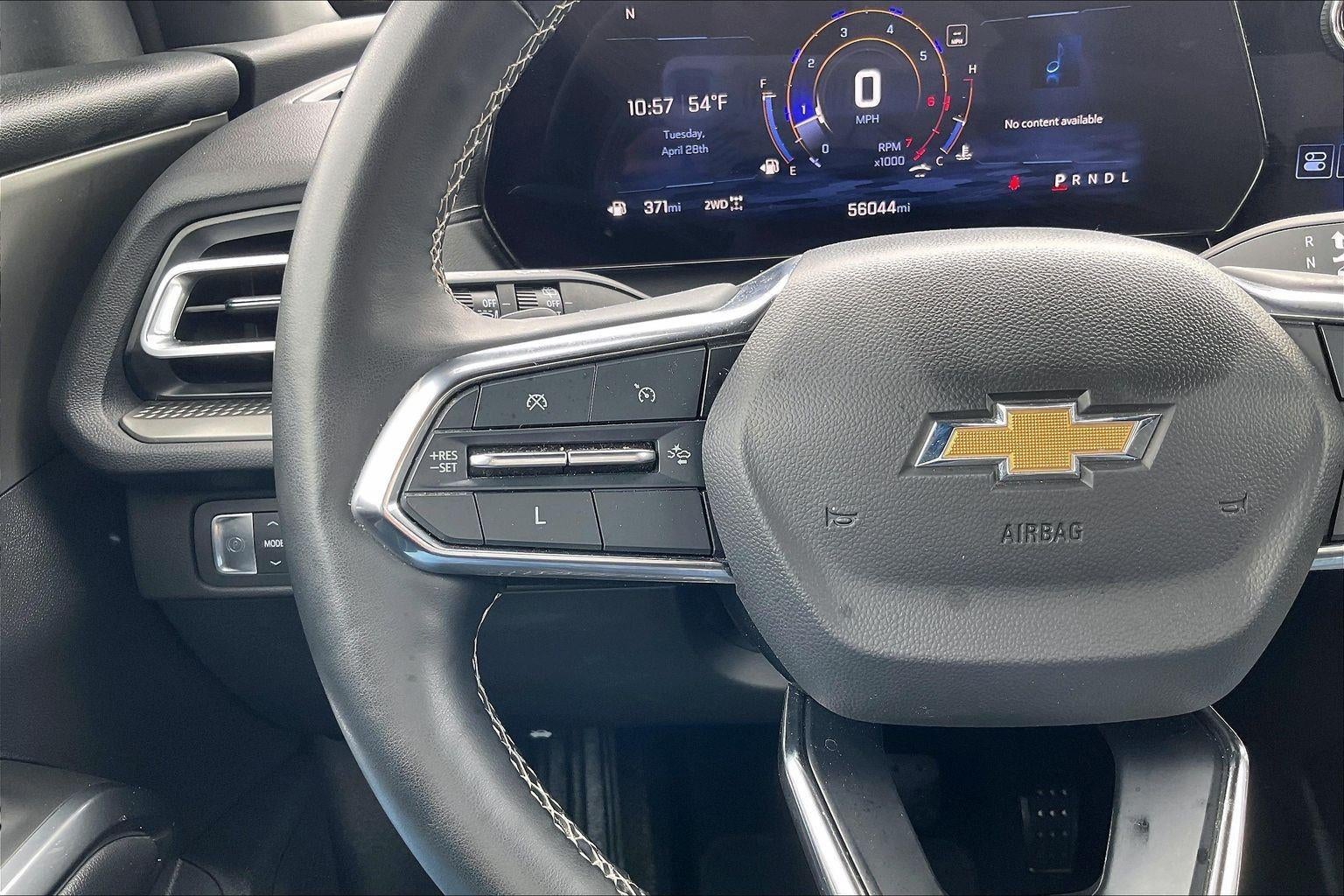 2024 Chevrolet Traverse LT