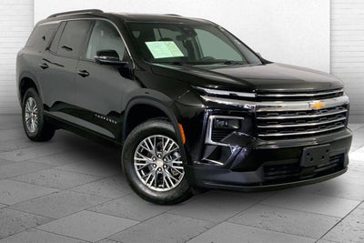 2024 Chevrolet Traverse LT
