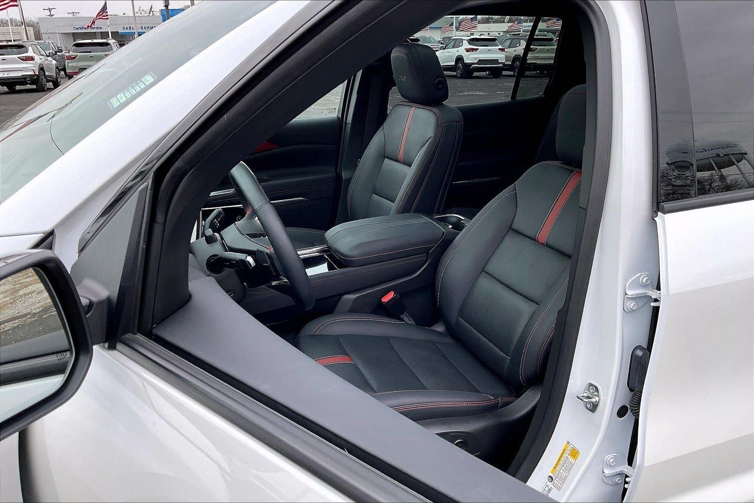 2025 Chevrolet Traverse RS