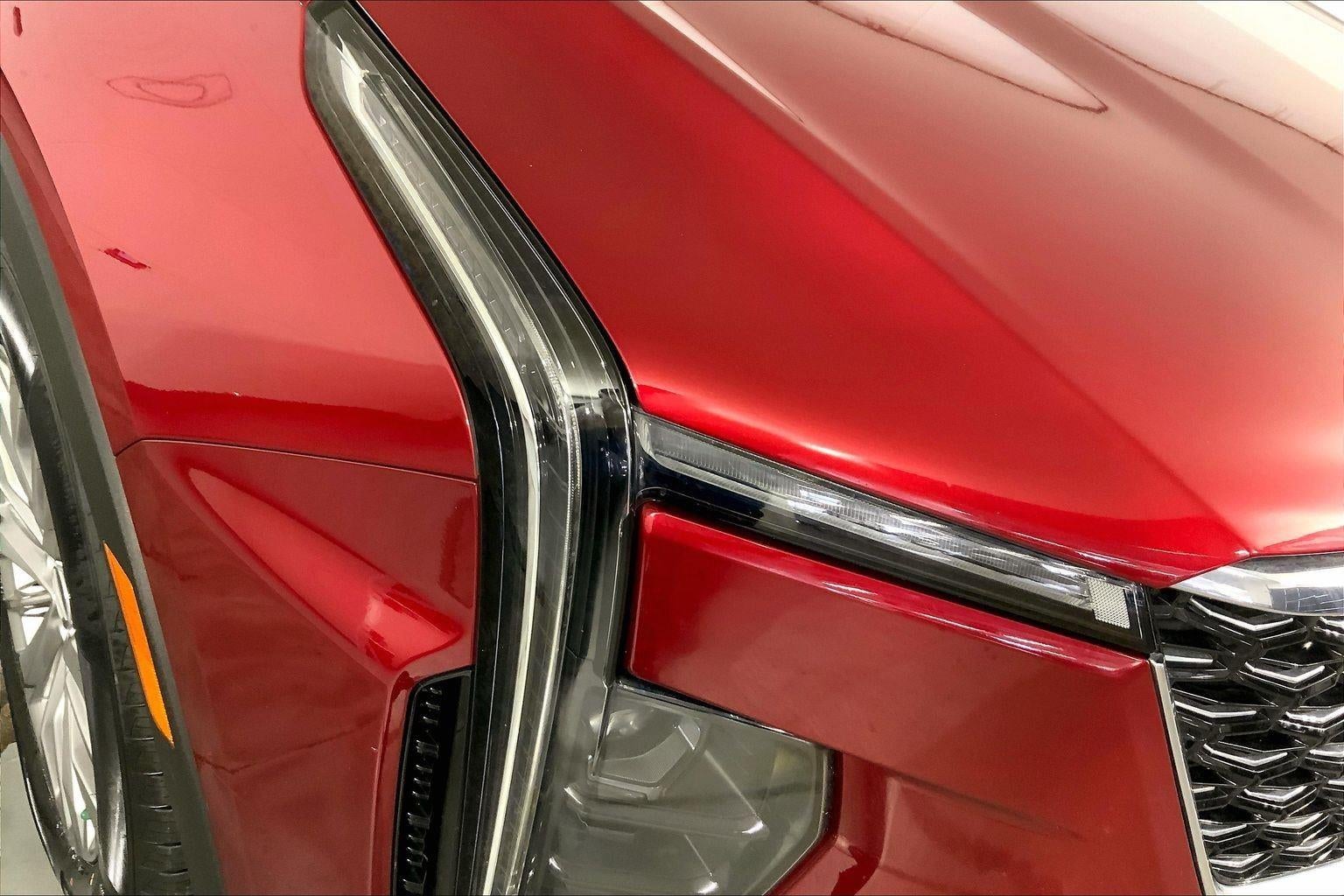 2024 Cadillac XT4 Premium Luxury