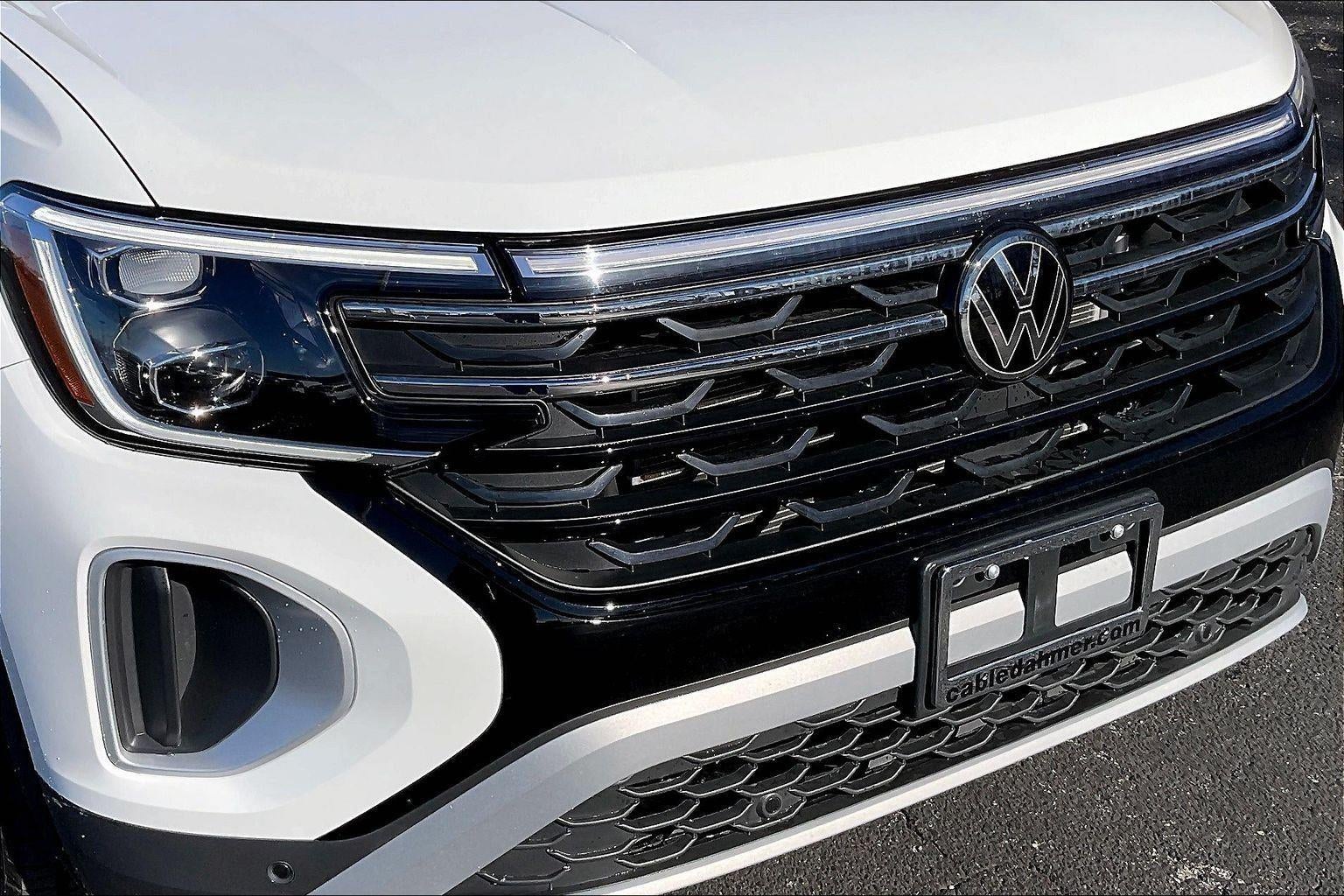 2025 Volkswagen Atlas 2.0T Peak Edition