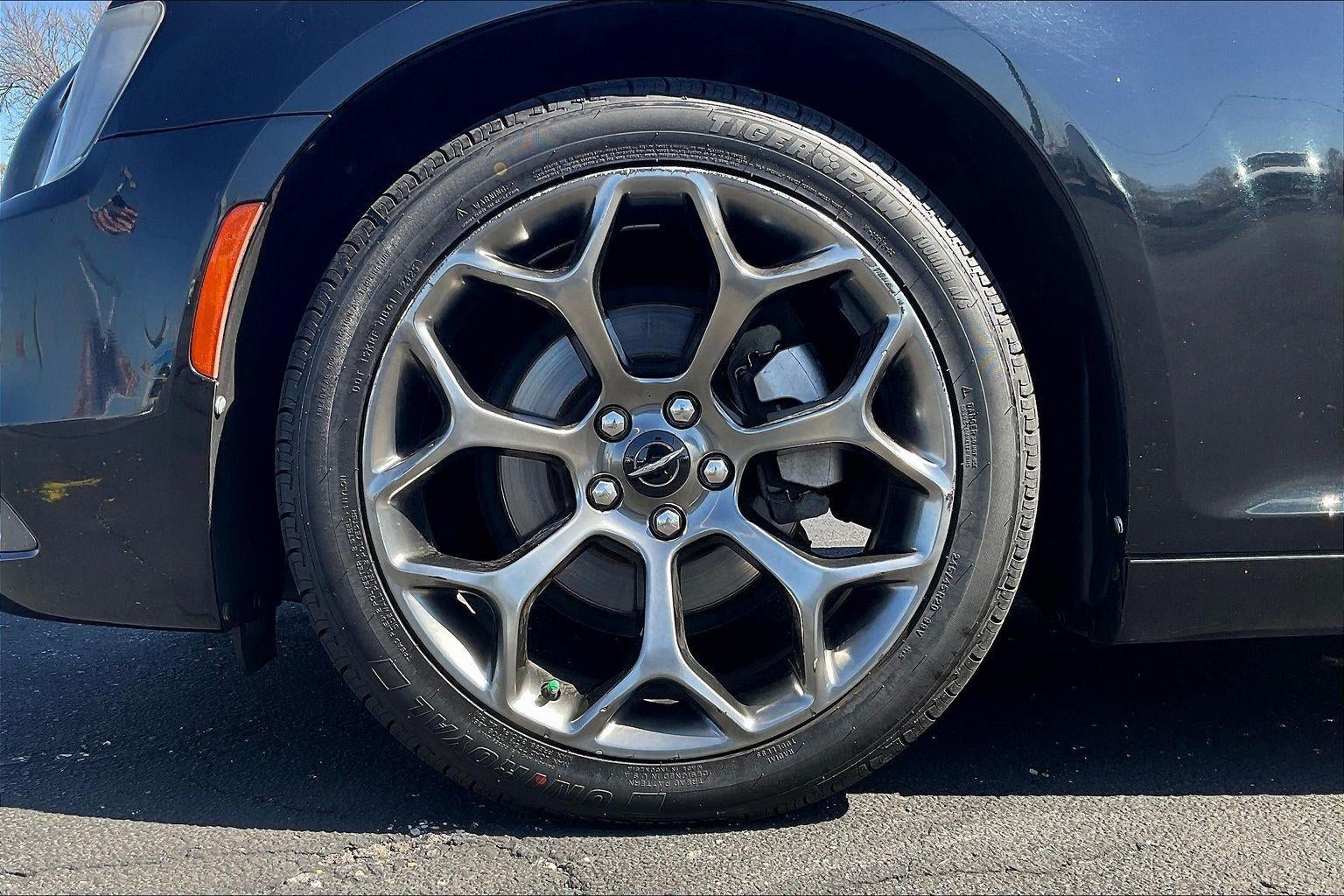 2016 Chrysler 300 300S