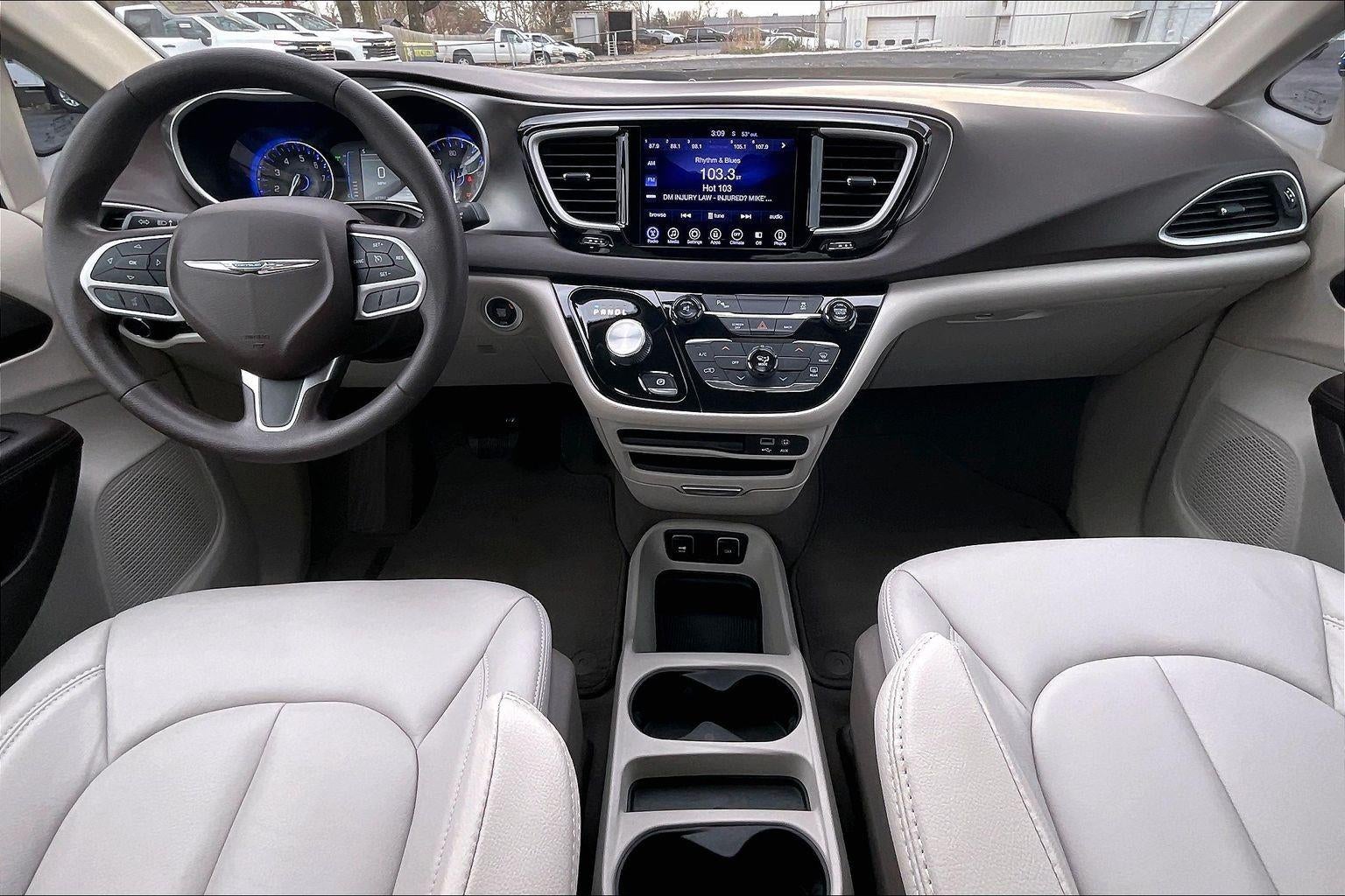 2017 Chrysler Pacifica Touring