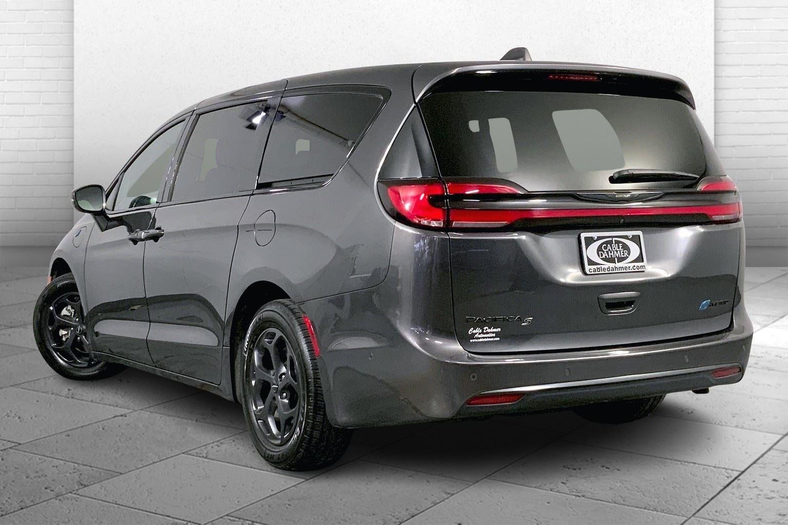 2022 Chrysler Pacifica Hybrid Limited