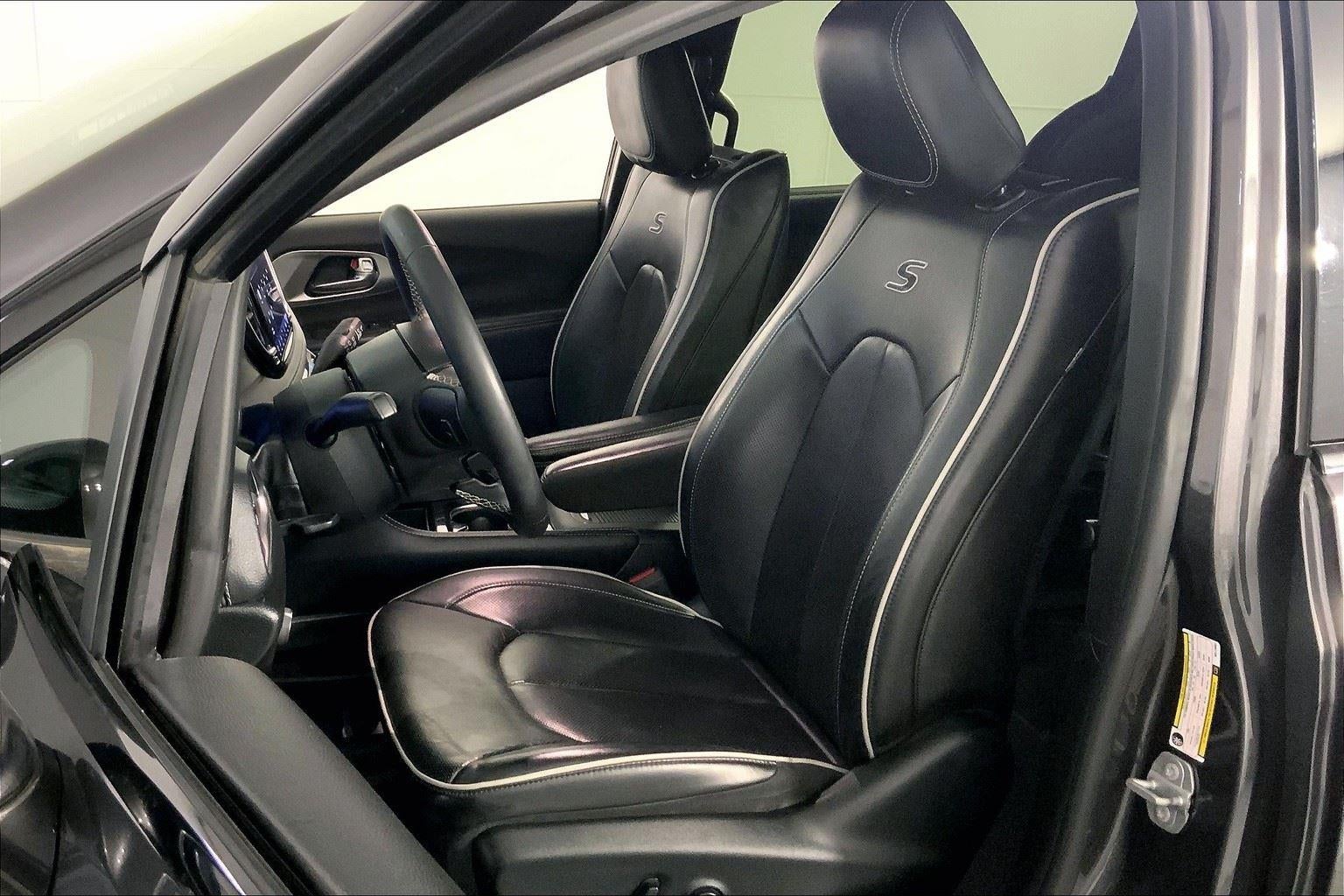 2022 Chrysler Pacifica Hybrid Limited