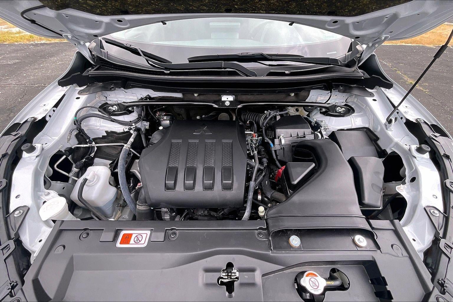 2024 Mitsubishi Eclipse Cross LE