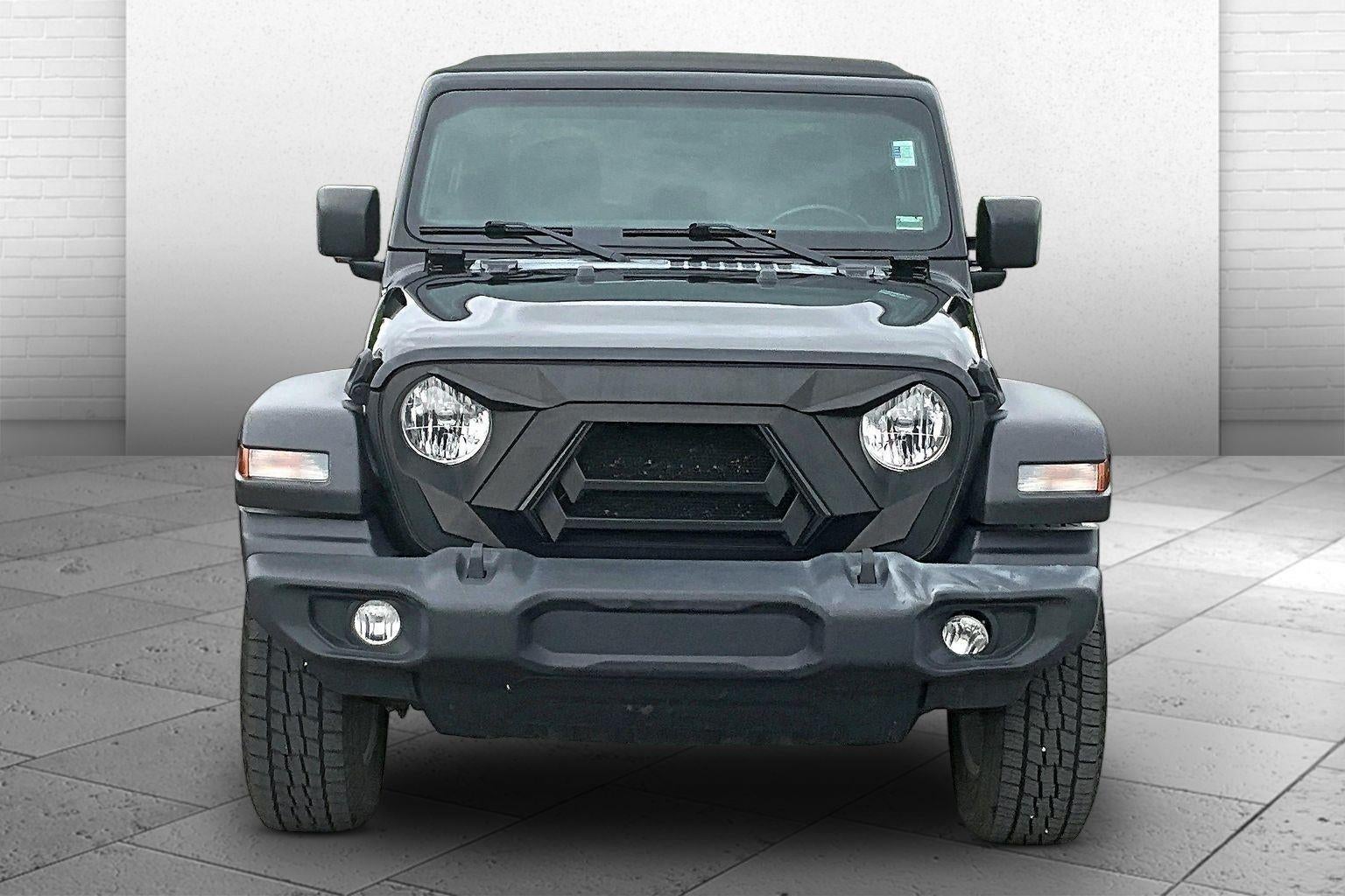 Used 2020 Jeep Gladiator Sport S with VIN 1C6HJTAGXLL133680 for sale in Kansas City