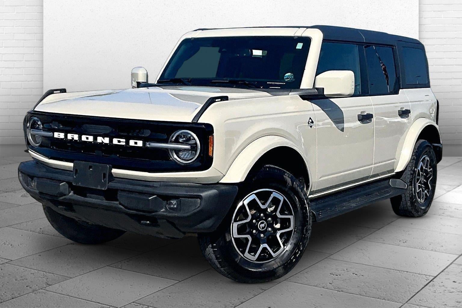 2026 Ford Bronco Outer Banks