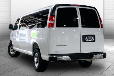 2026 Chevrolet Express Passenger 1LT