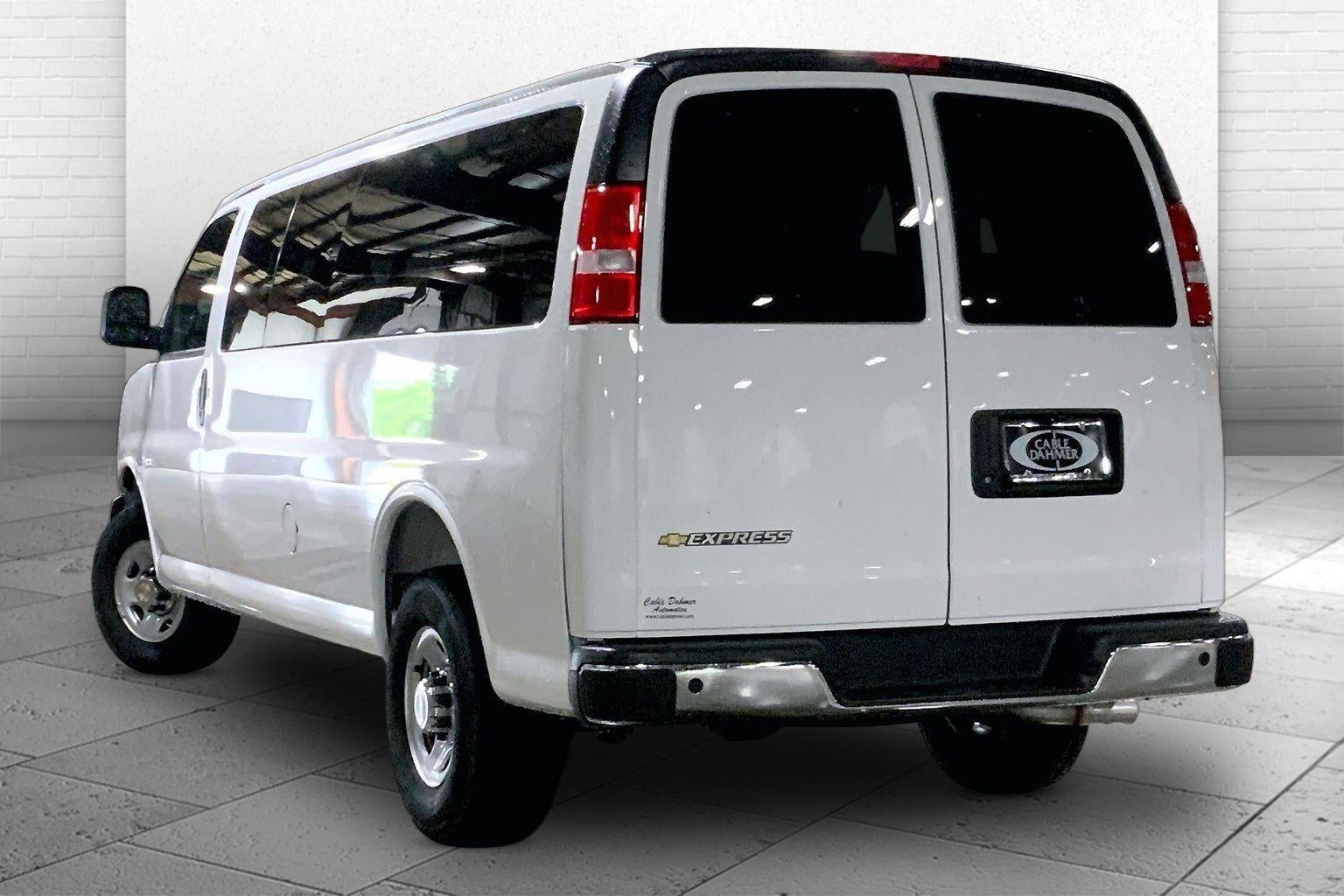 2026 Chevrolet Express Passenger 1LT