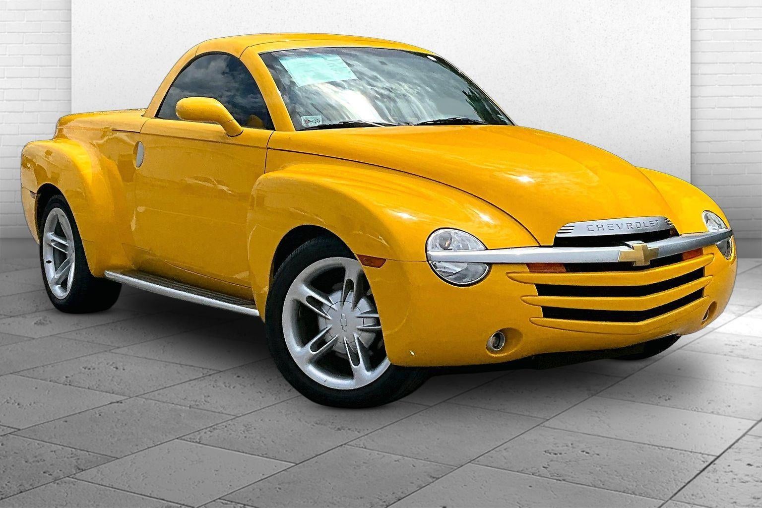 2004 Chevrolet SSR LS's photo