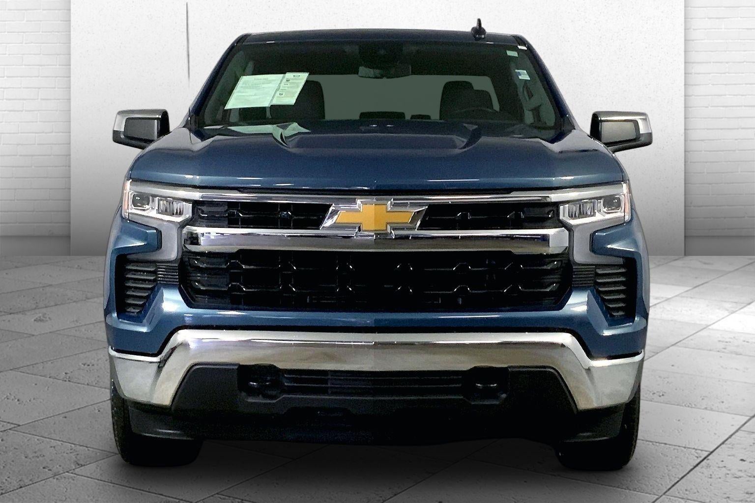 Used 2024 Chevrolet Silverado 1500 LT with VIN 1GCPDKEK7RZ235092 for sale in Kansas City