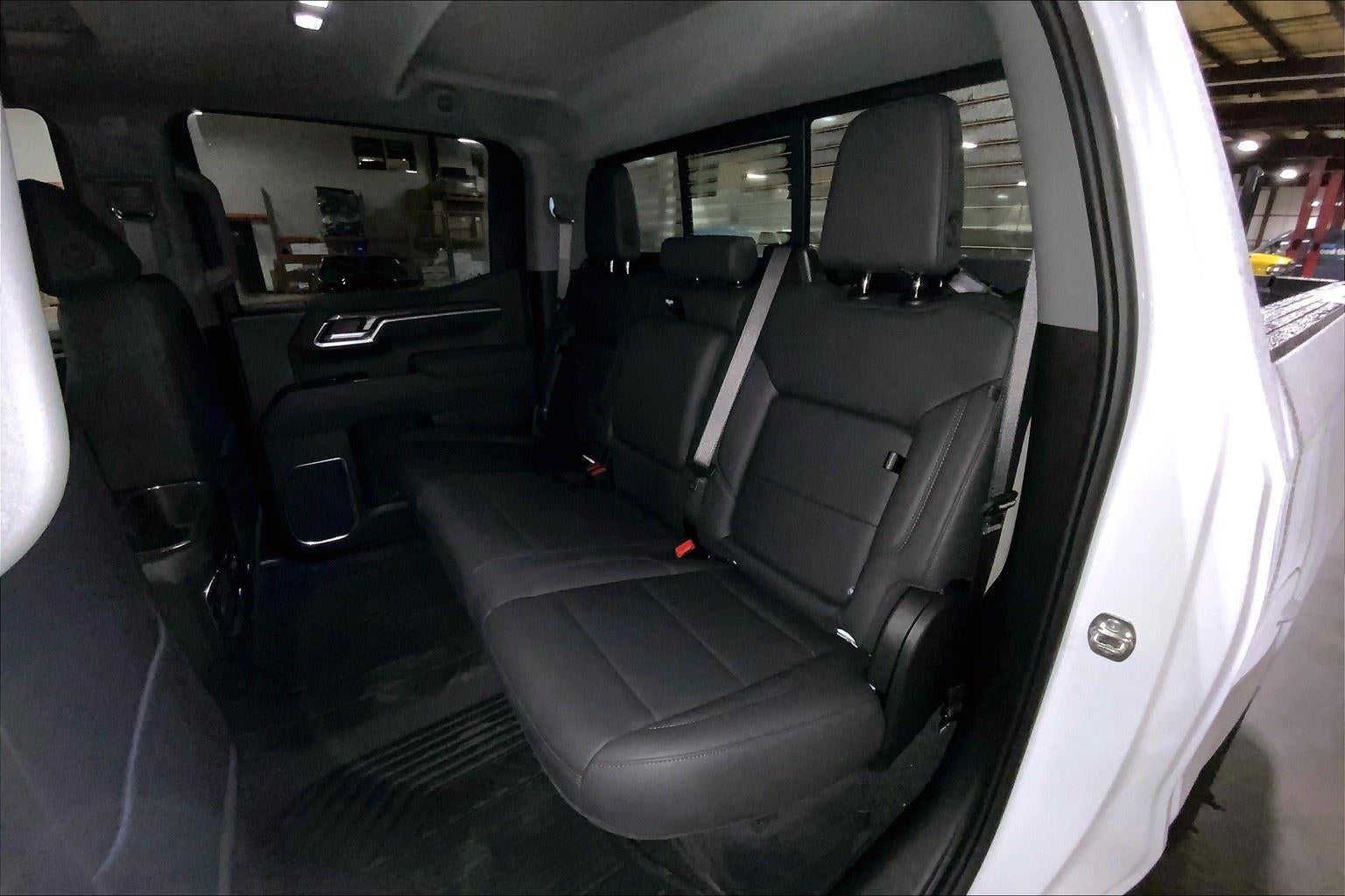 2026 Chevrolet Silverado 1500 LTZ - Photo 13
