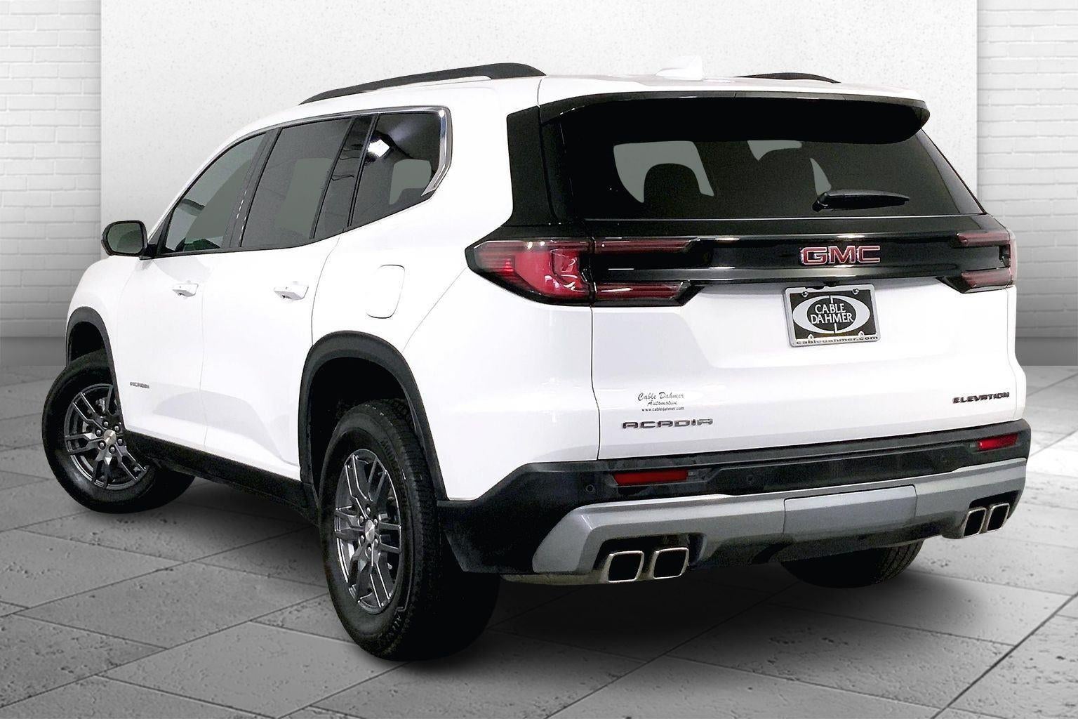2025 GMC Acadia Elevation