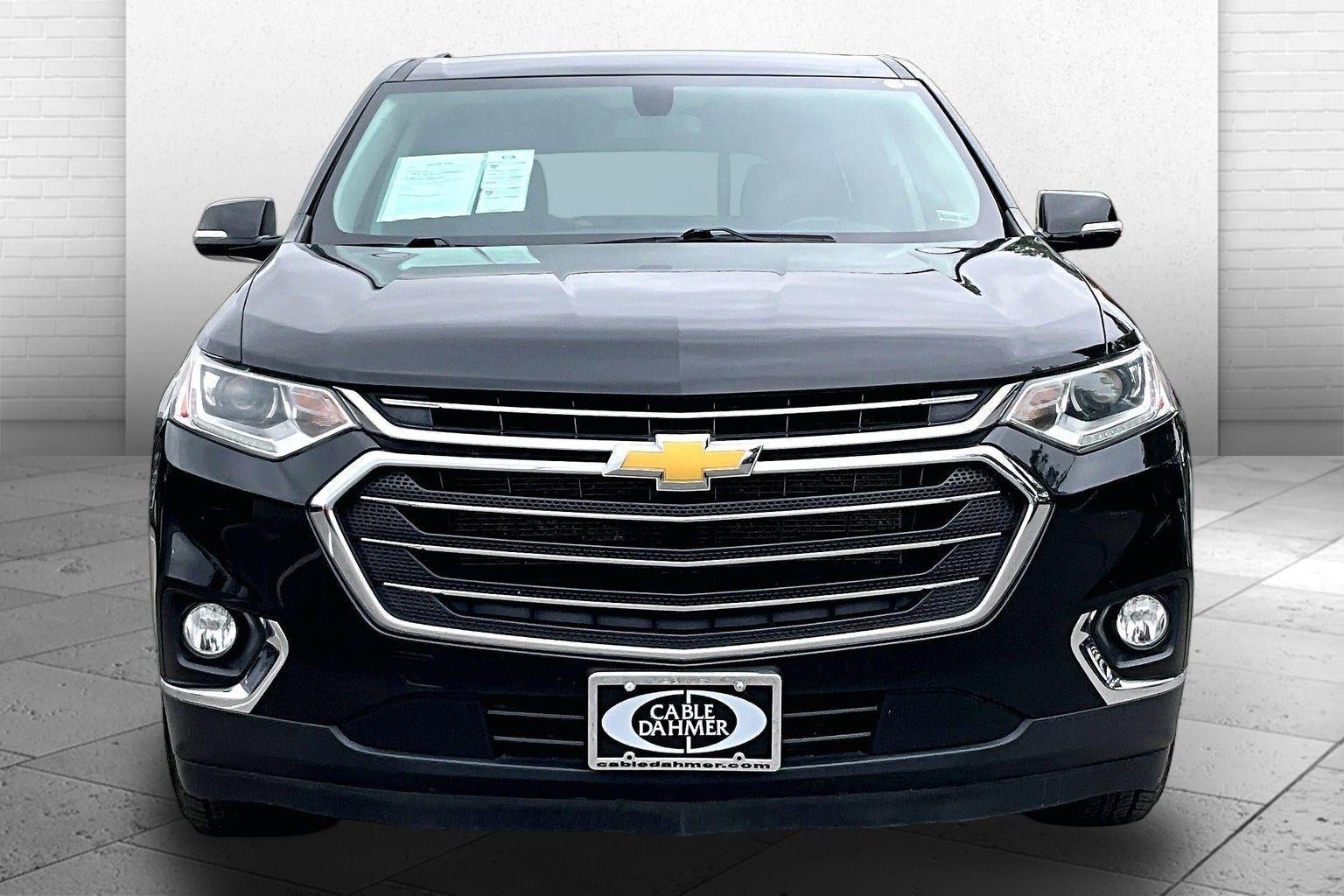Used 2020 Chevrolet Traverse 1LT with VIN 1GNERGKW0LJ102734 for sale in Kansas City