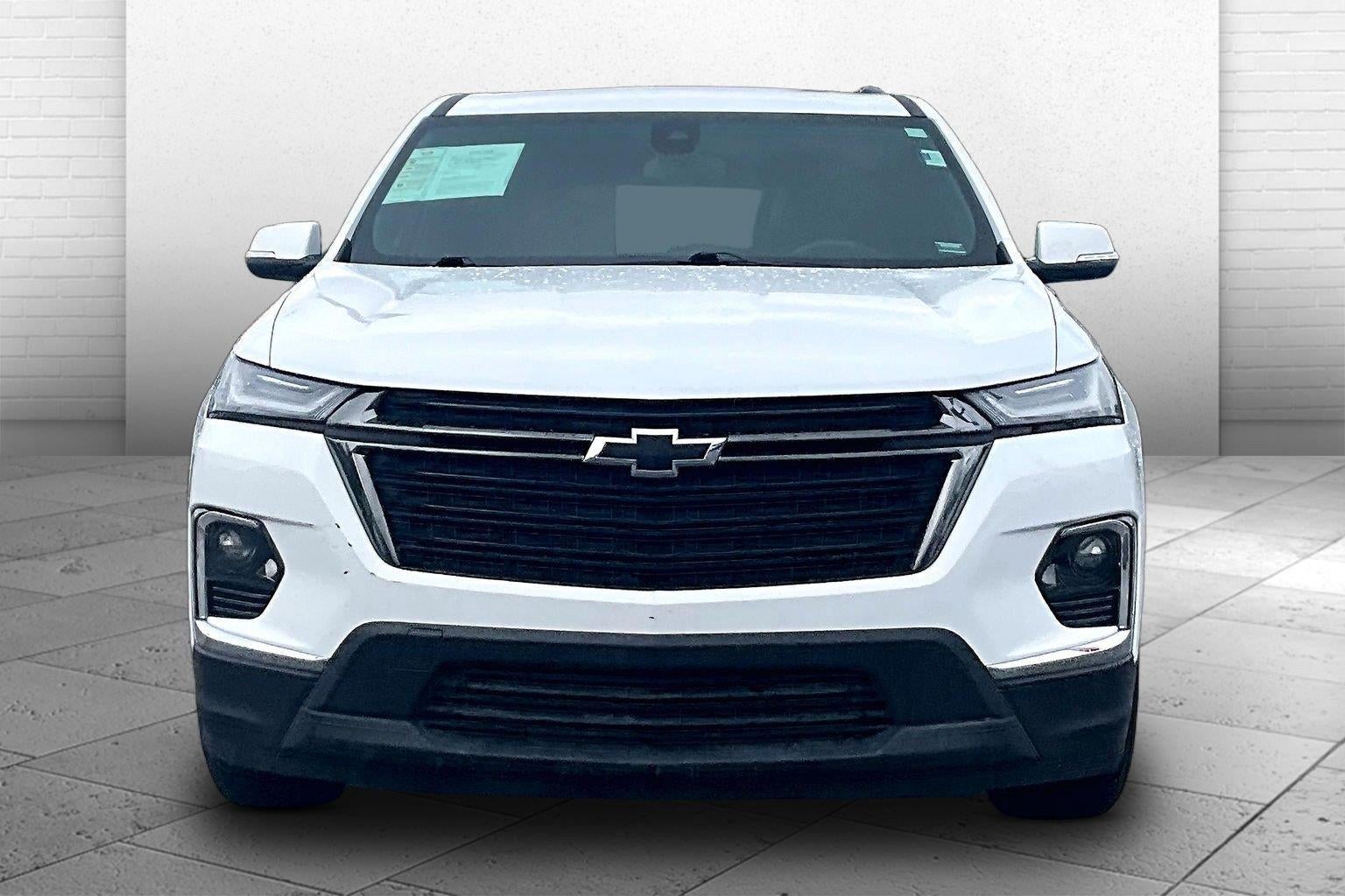 Used 2023 Chevrolet Traverse 1LT with VIN 1GNERGKWXPJ166964 for sale in Kansas City