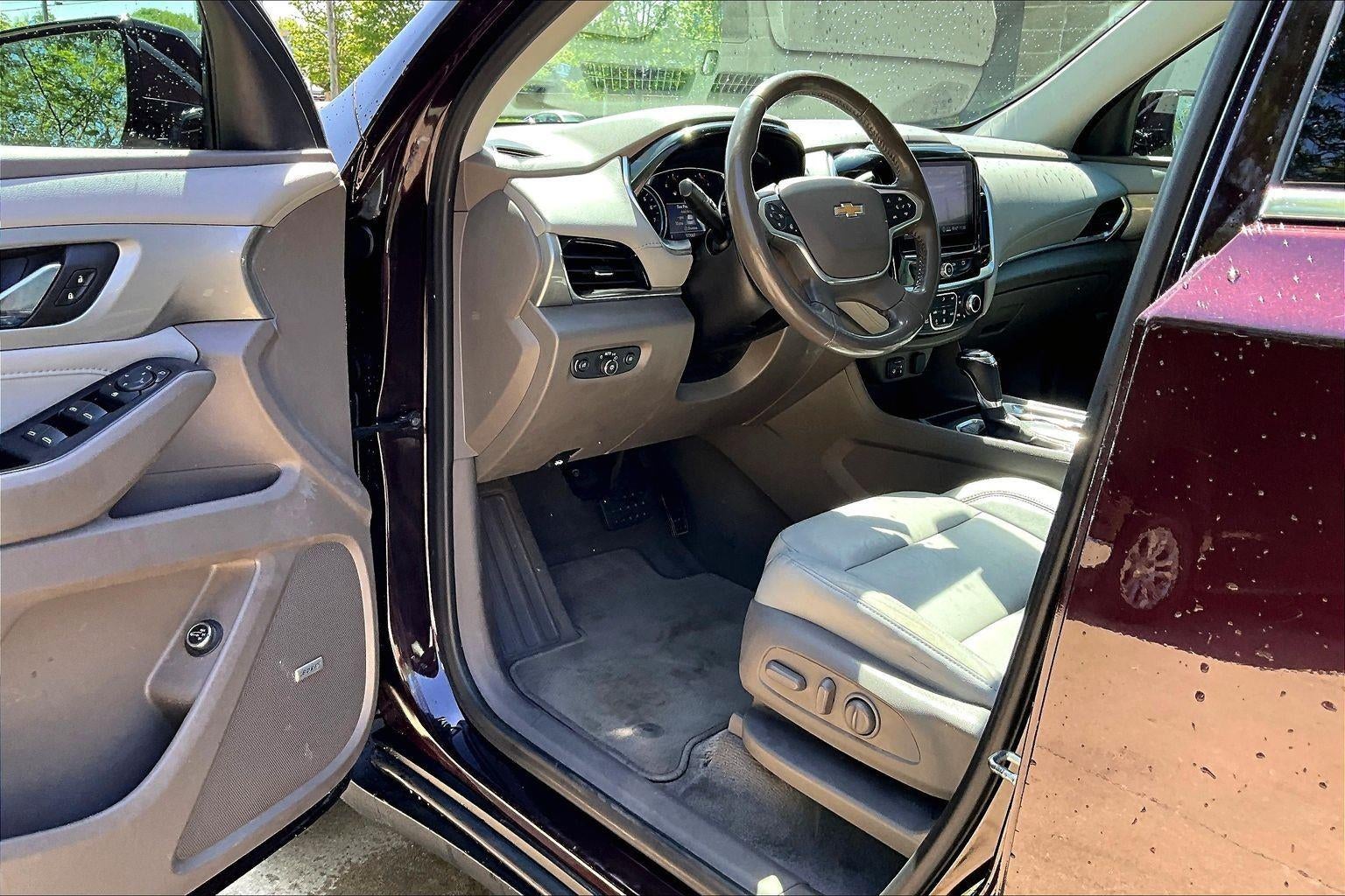 2020 Chevrolet Traverse LT Leather