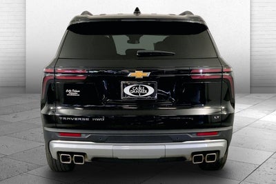 2024 Chevrolet Traverse LT
