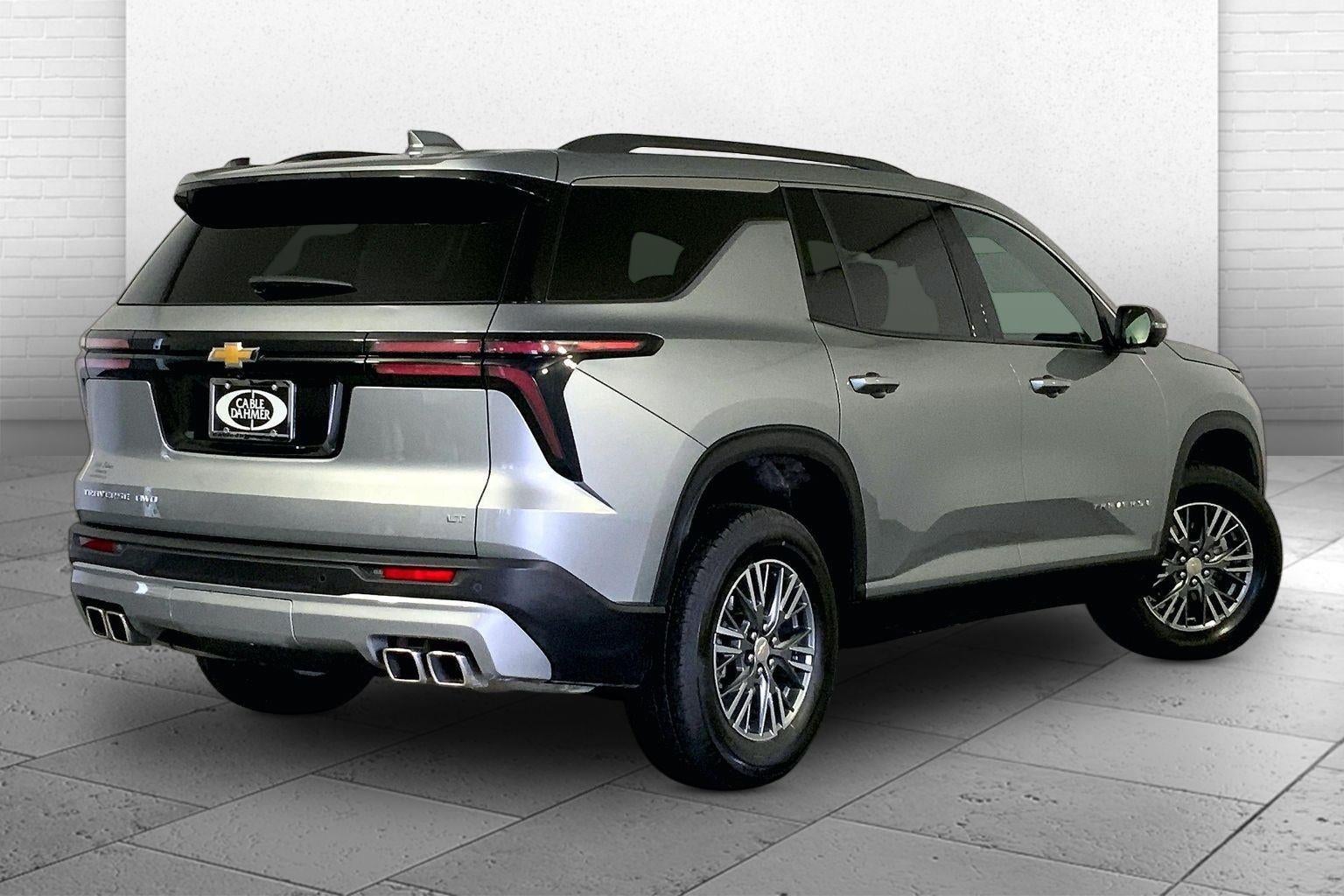 2024 Chevrolet Traverse LT