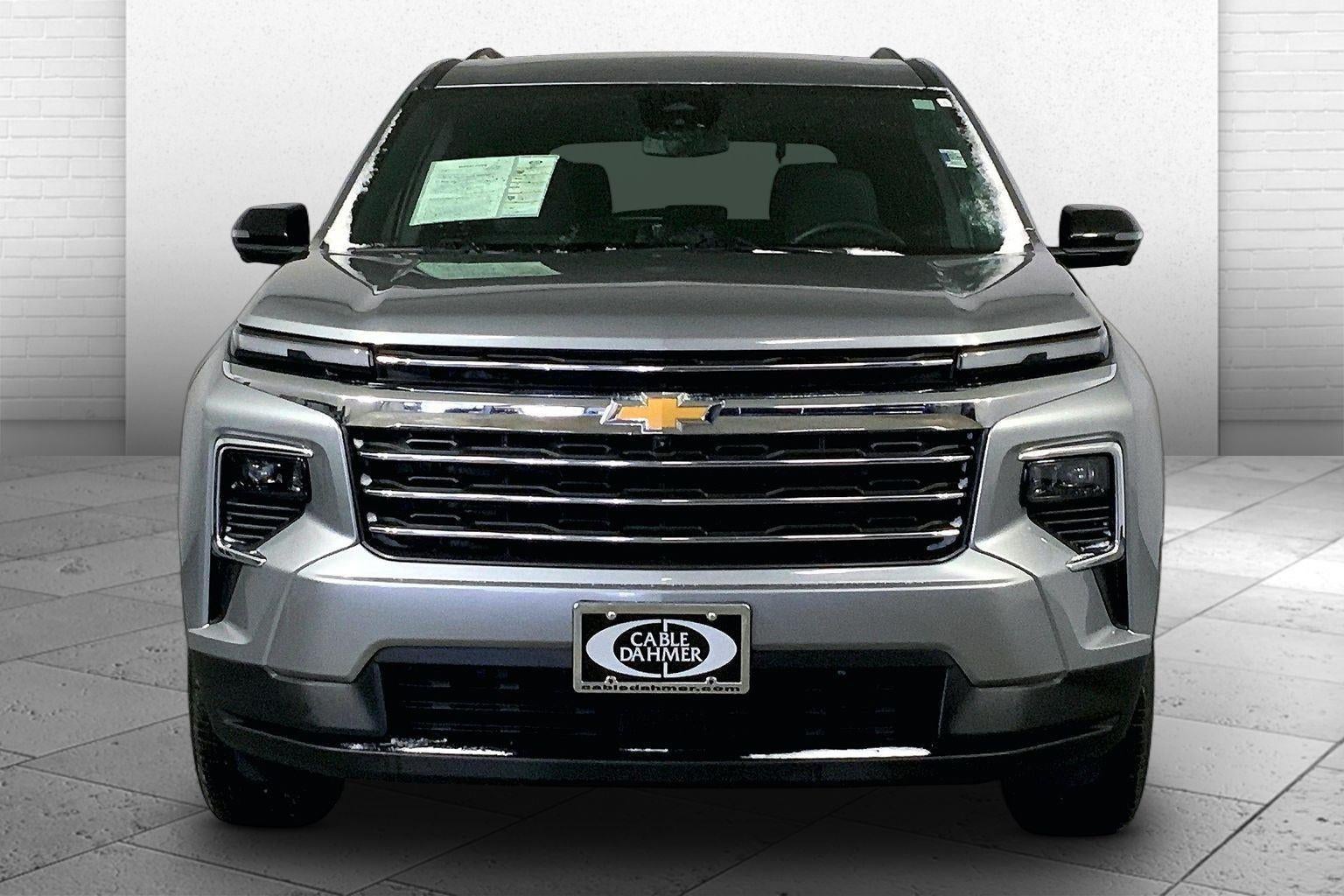 Used 2024 Chevrolet Traverse 2LT with VIN 1GNEVGKS4RJ194447 for sale in Kansas City