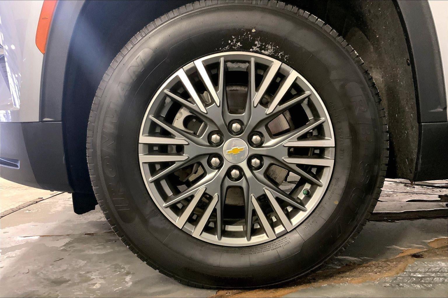 2024 Chevrolet Traverse LT