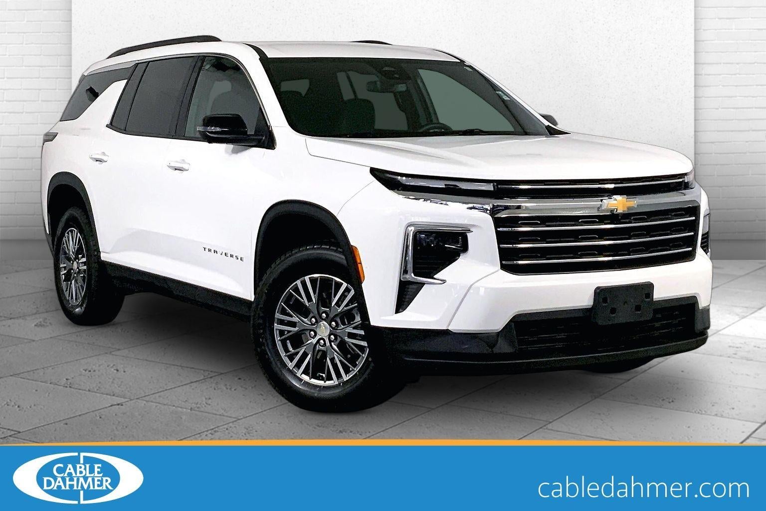 2024 Chevrolet Traverse AWD LT's photo