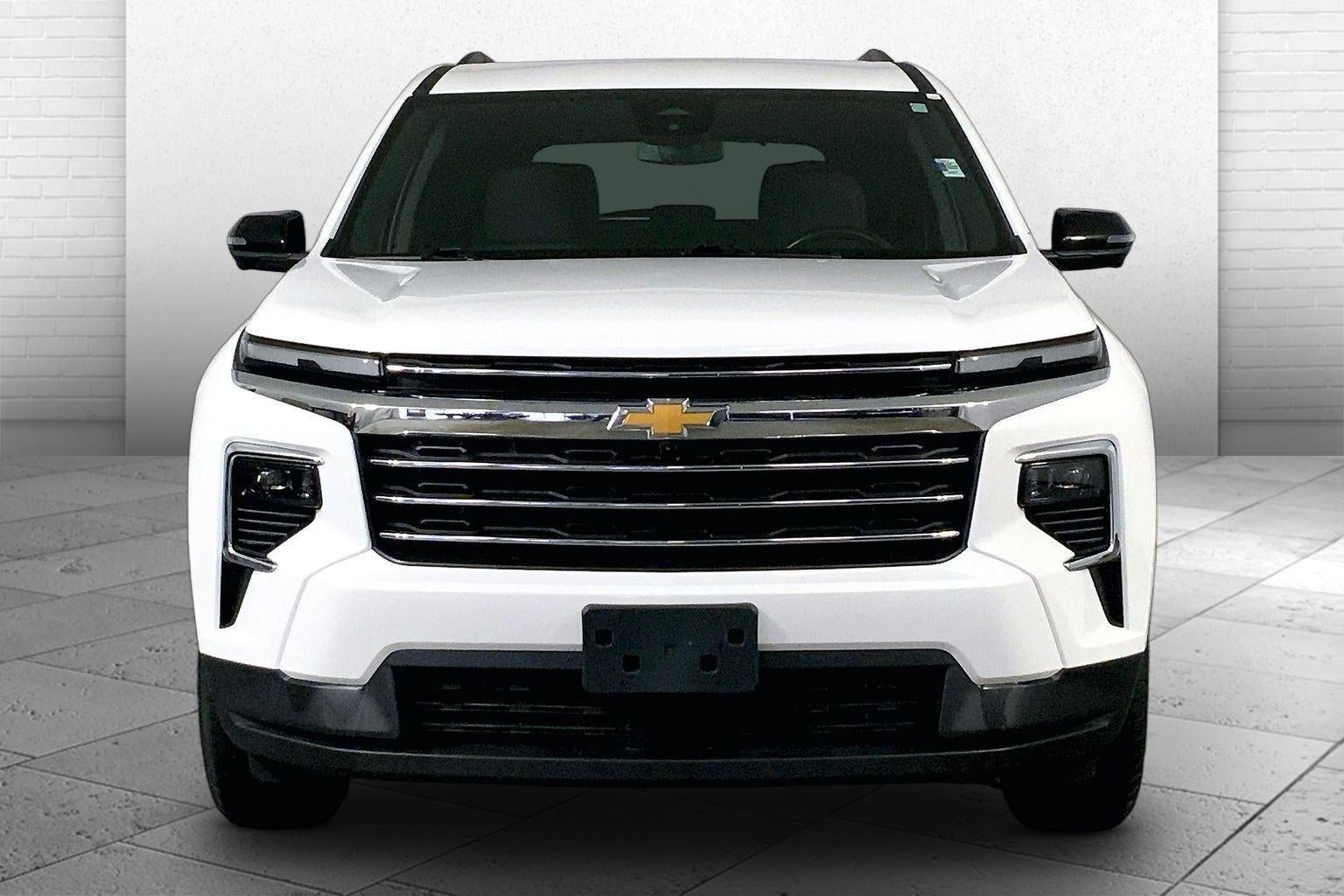 Used 2024 Chevrolet Traverse 2LT with VIN 1GNEVGKS6RJ176659 for sale in Kansas City
