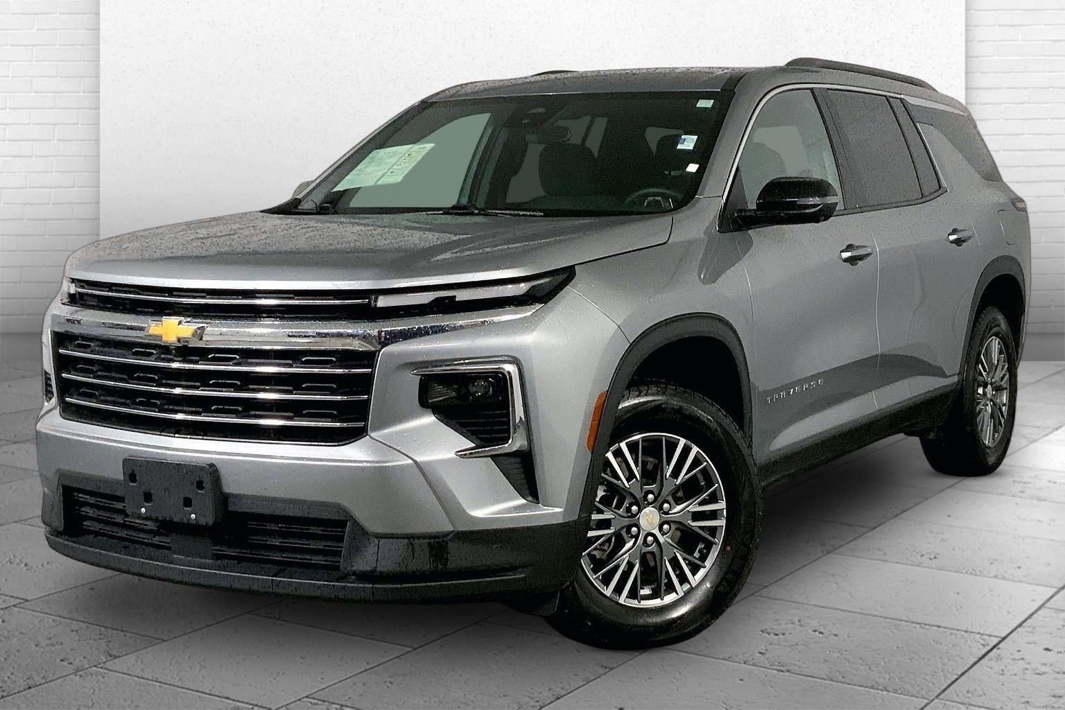 2024 Chevrolet Traverse LT