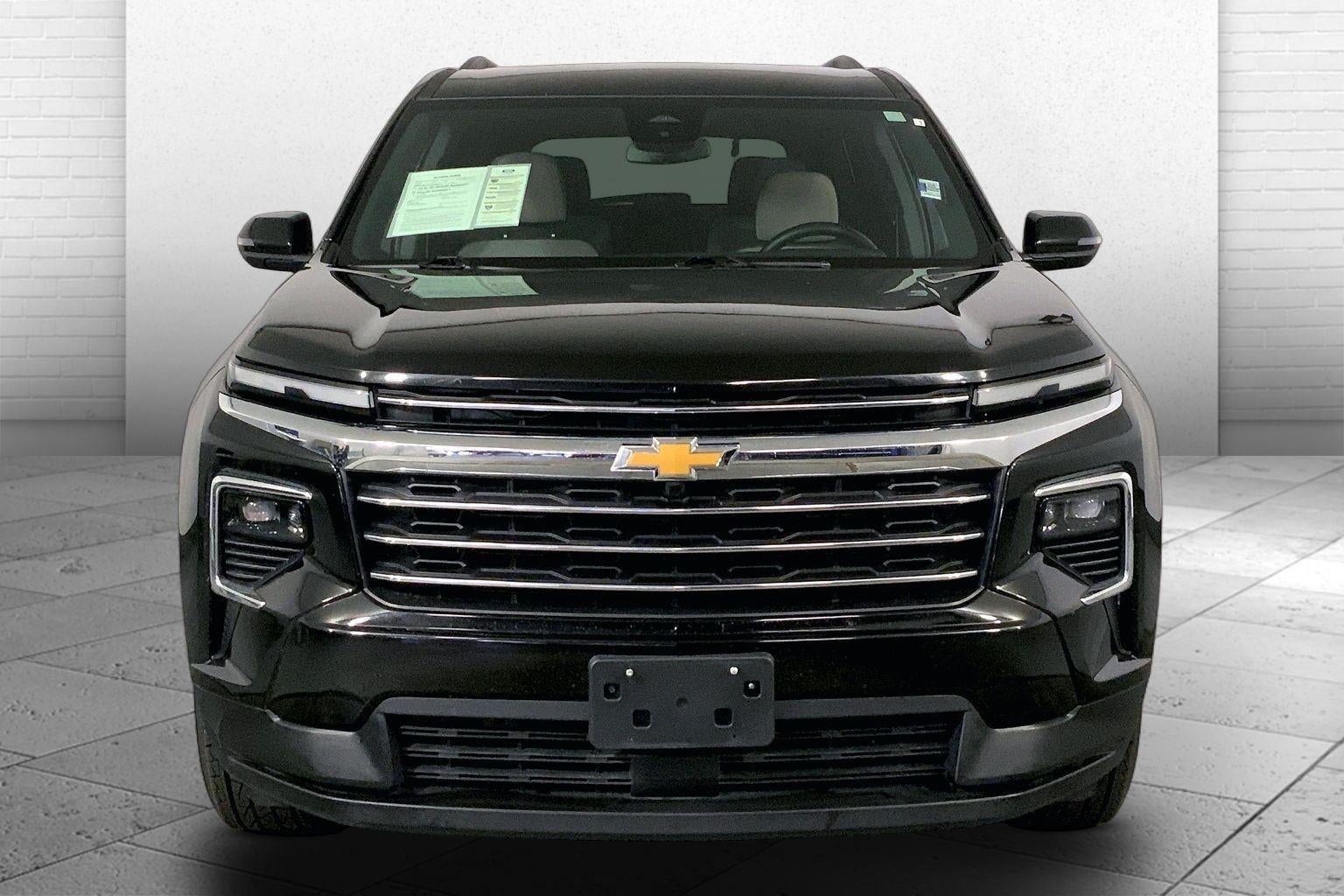Used 2025 Chevrolet Traverse LT with VIN 1GNEVGRS9SJ264679 for sale in Kansas City